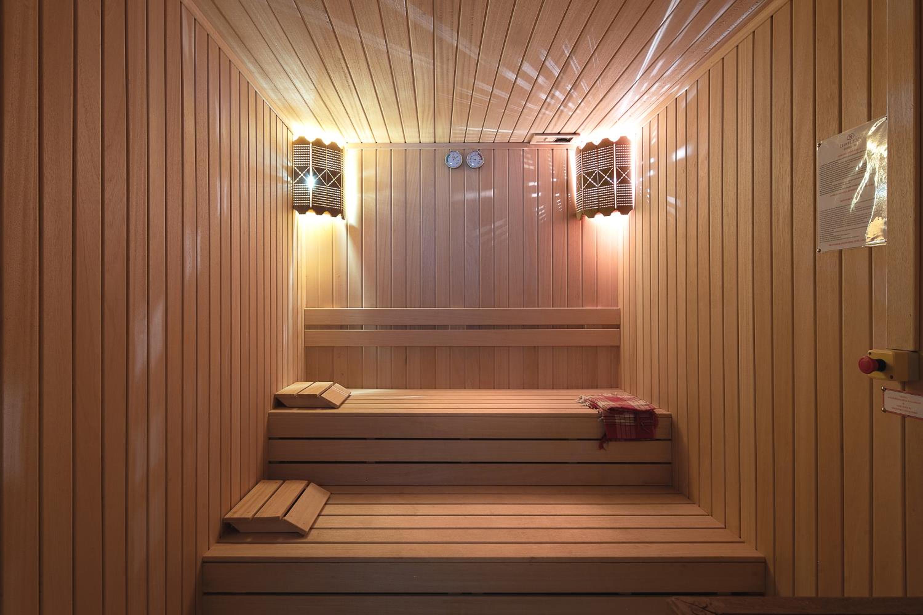 Presidential Suite with Spa Bath and Sauna photo 2