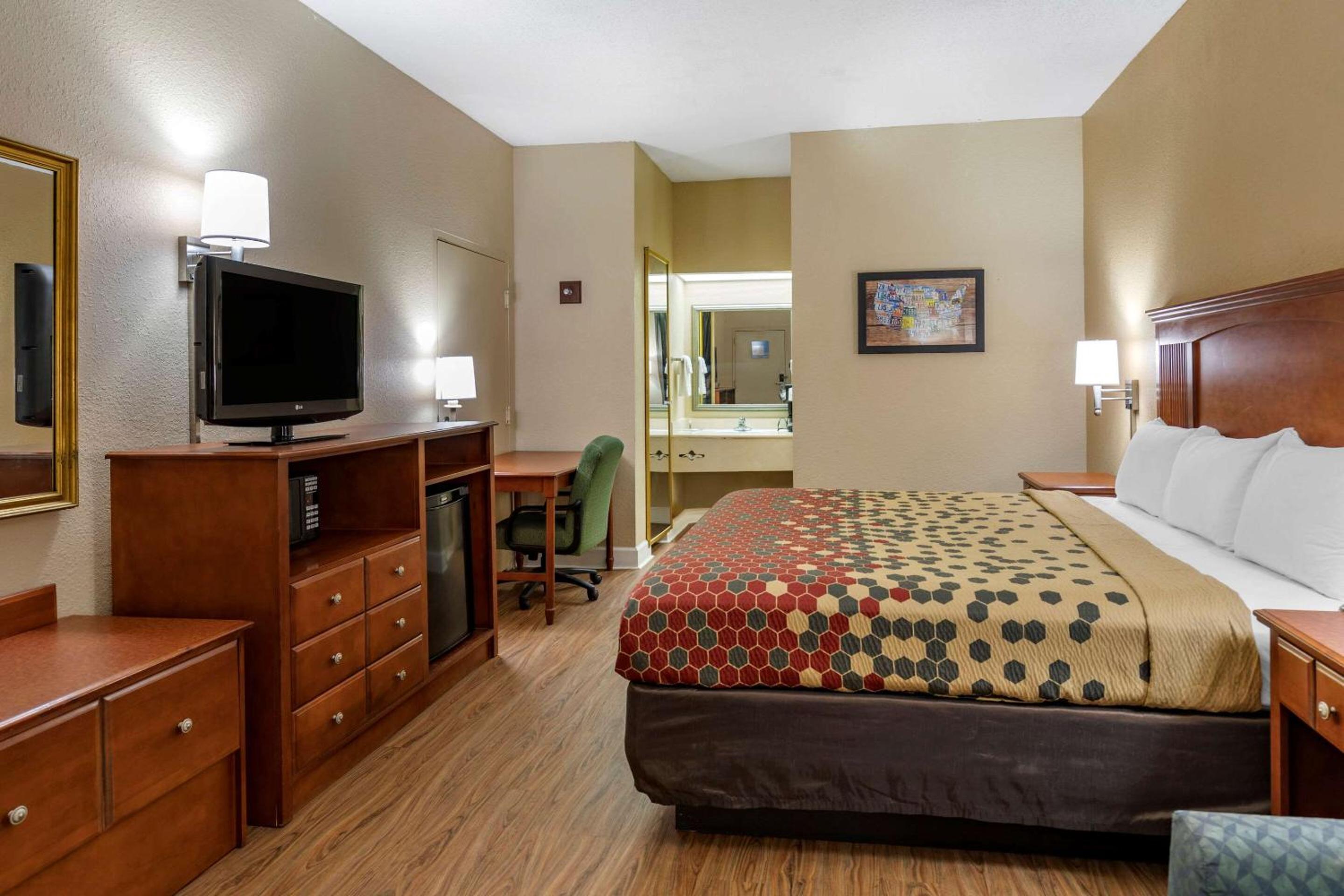King Room - Non-Smoking photo 1