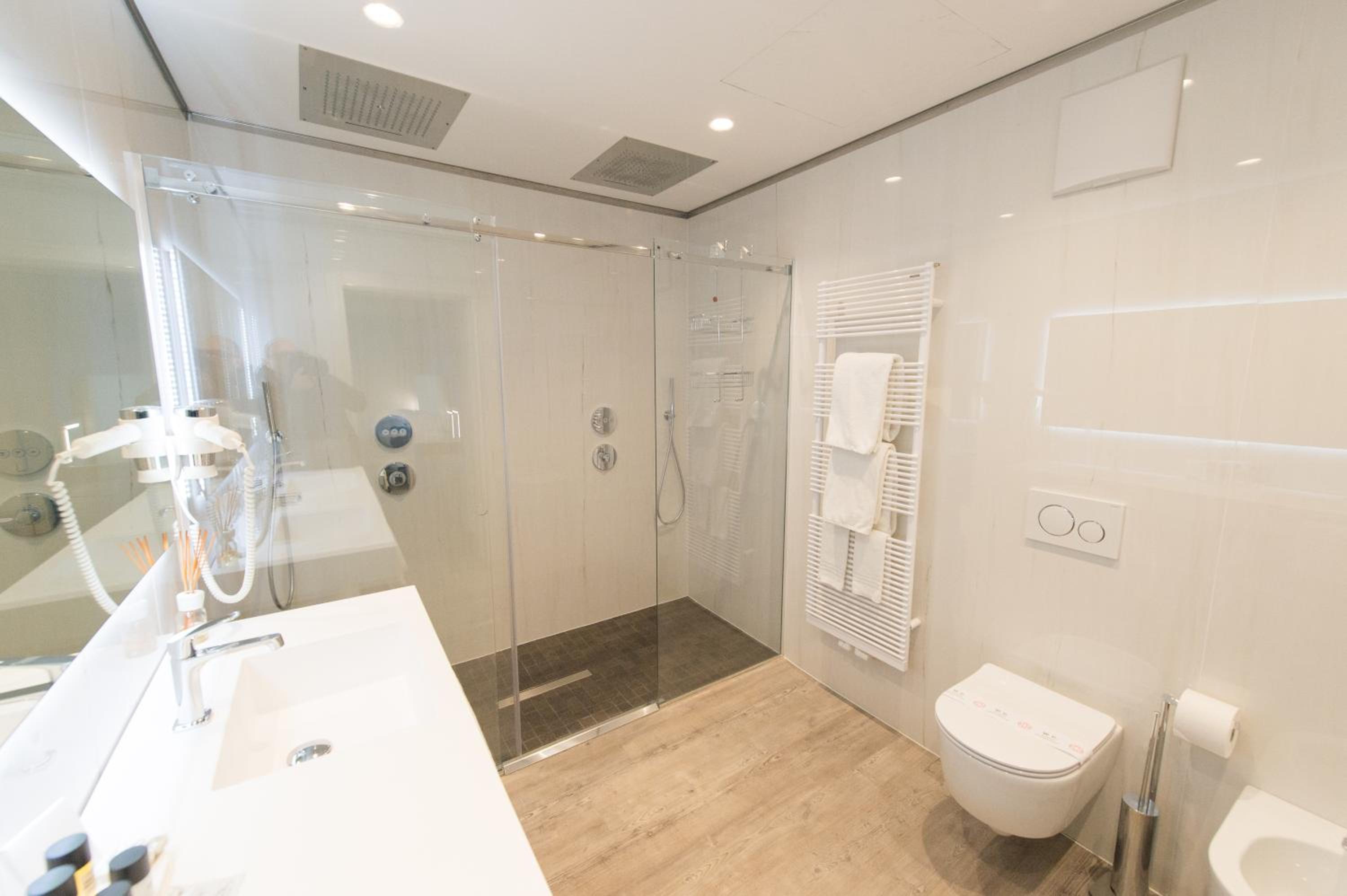 Family Suite with Sauna - spa access included  - Photo 5