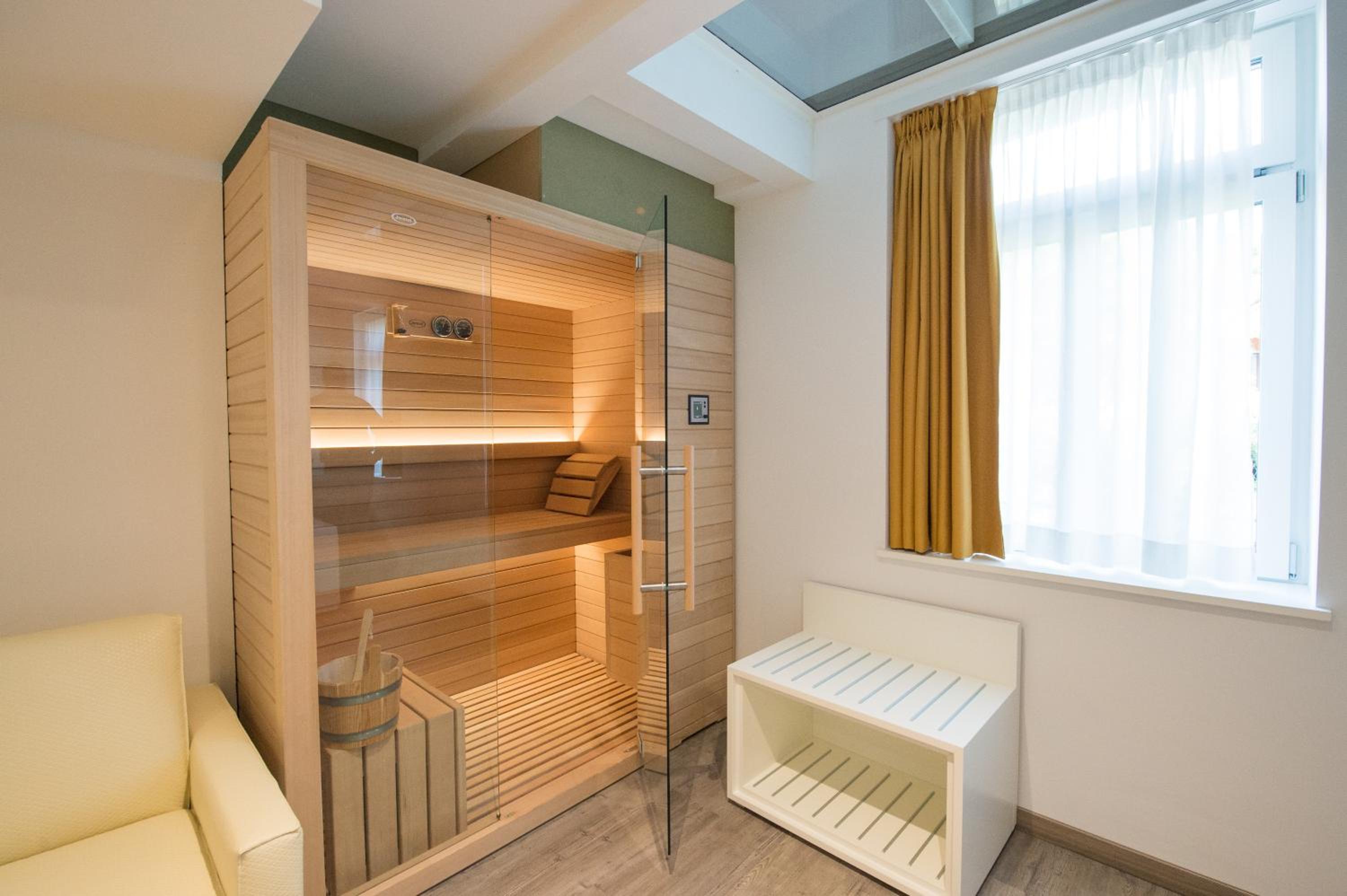 Family Suite with Sauna - spa access included  - Photo 2