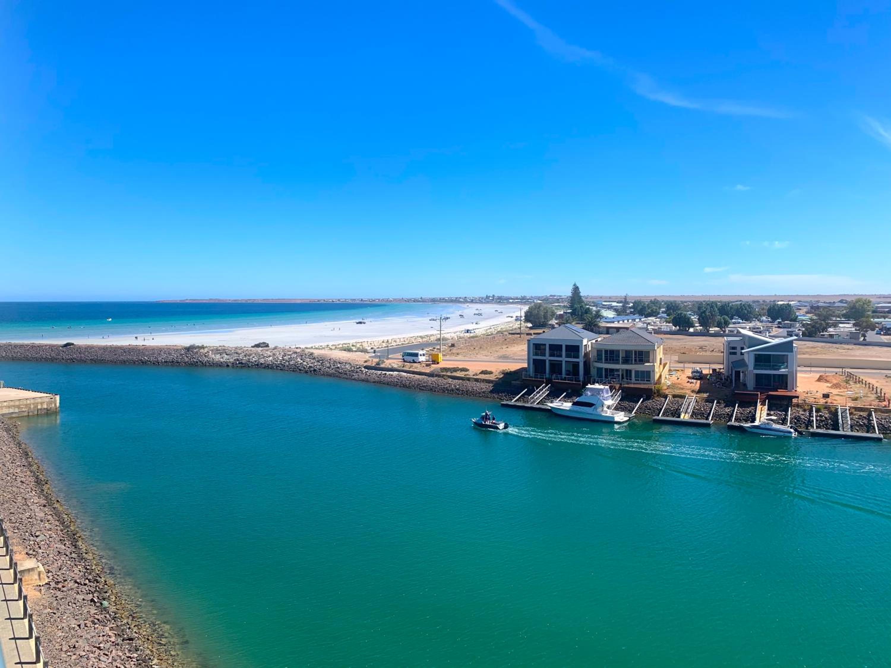 Apartment with Sea View - Photo 23