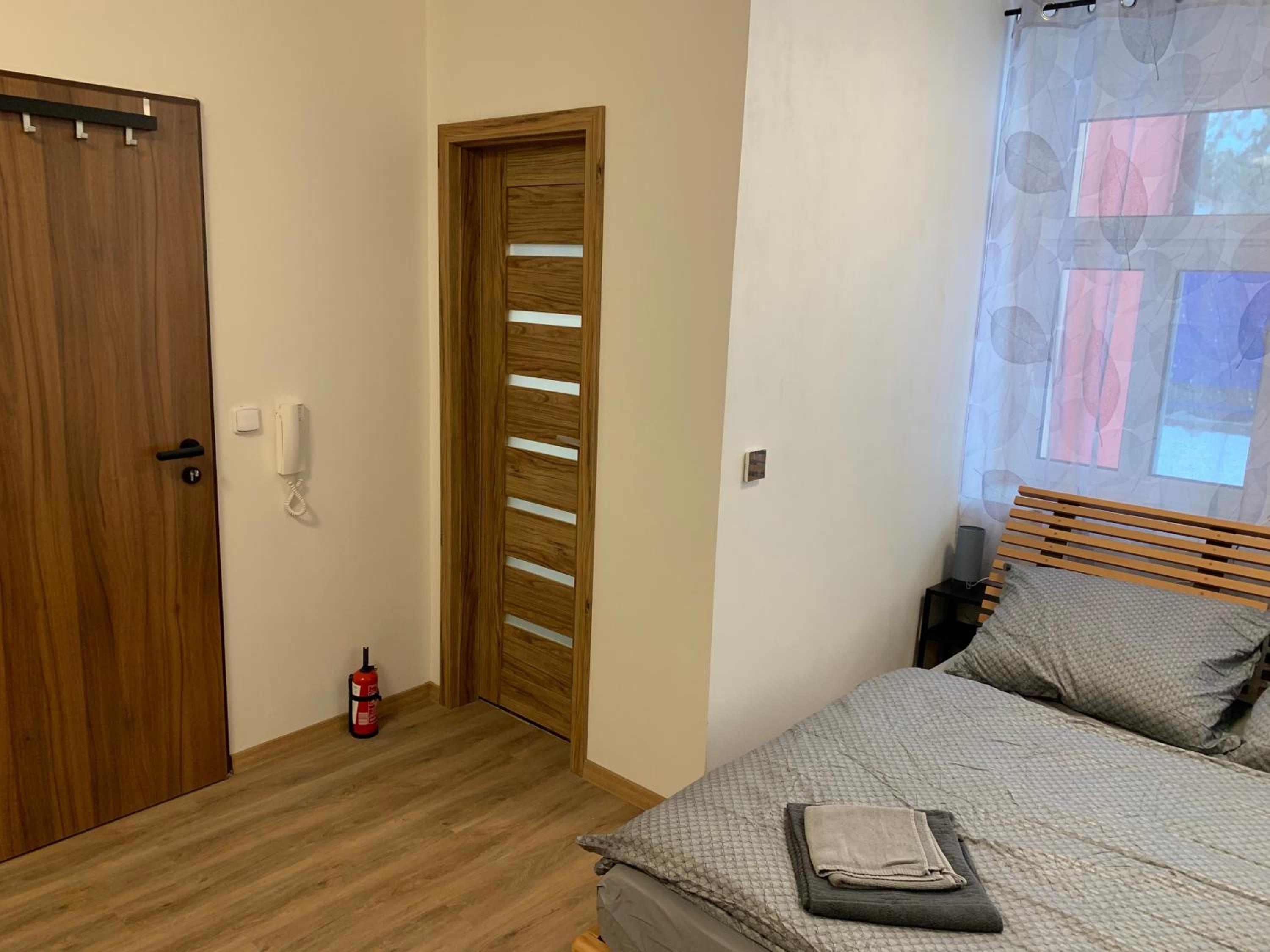 One-Bedroom Apartment photo 3