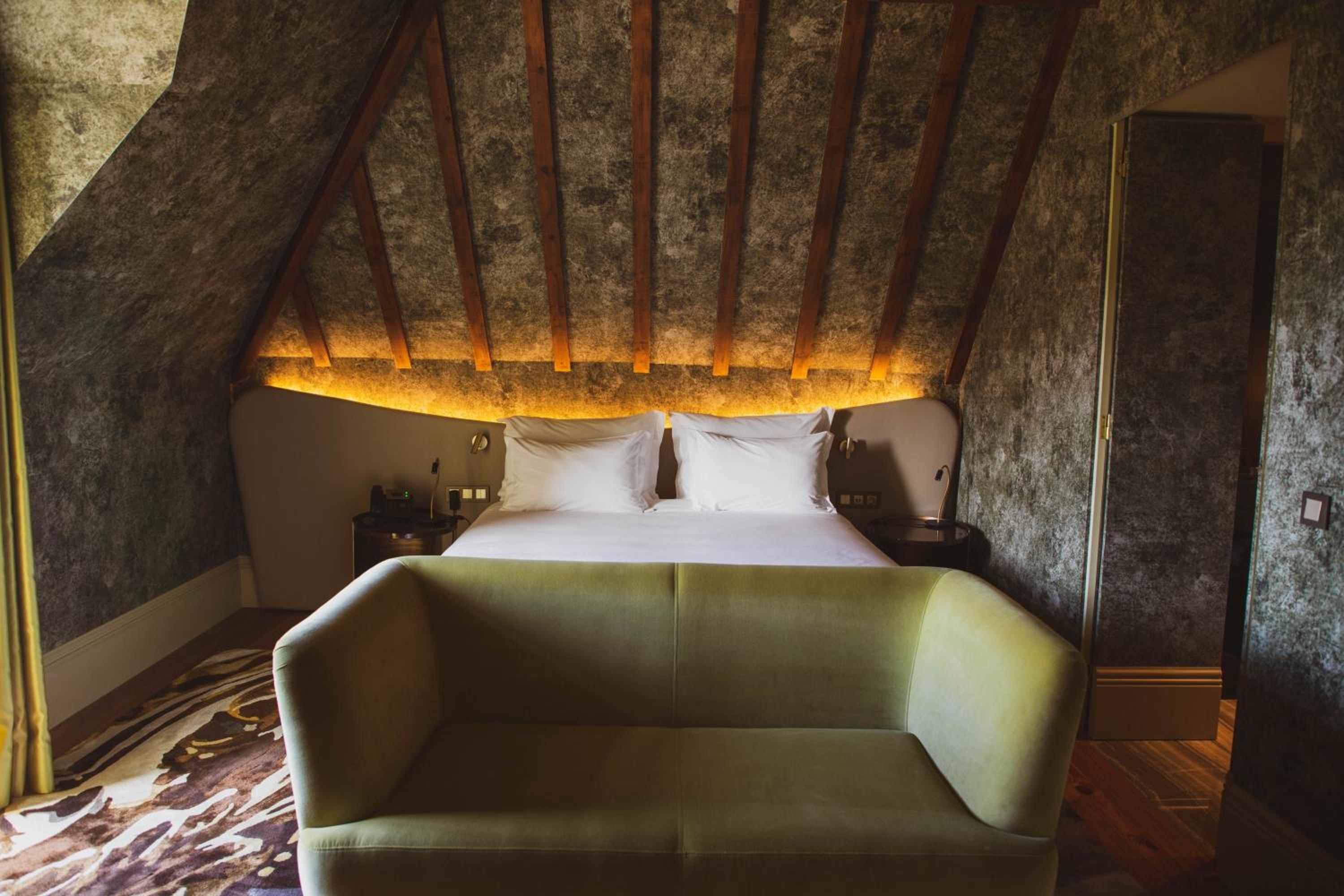 Manor House Room