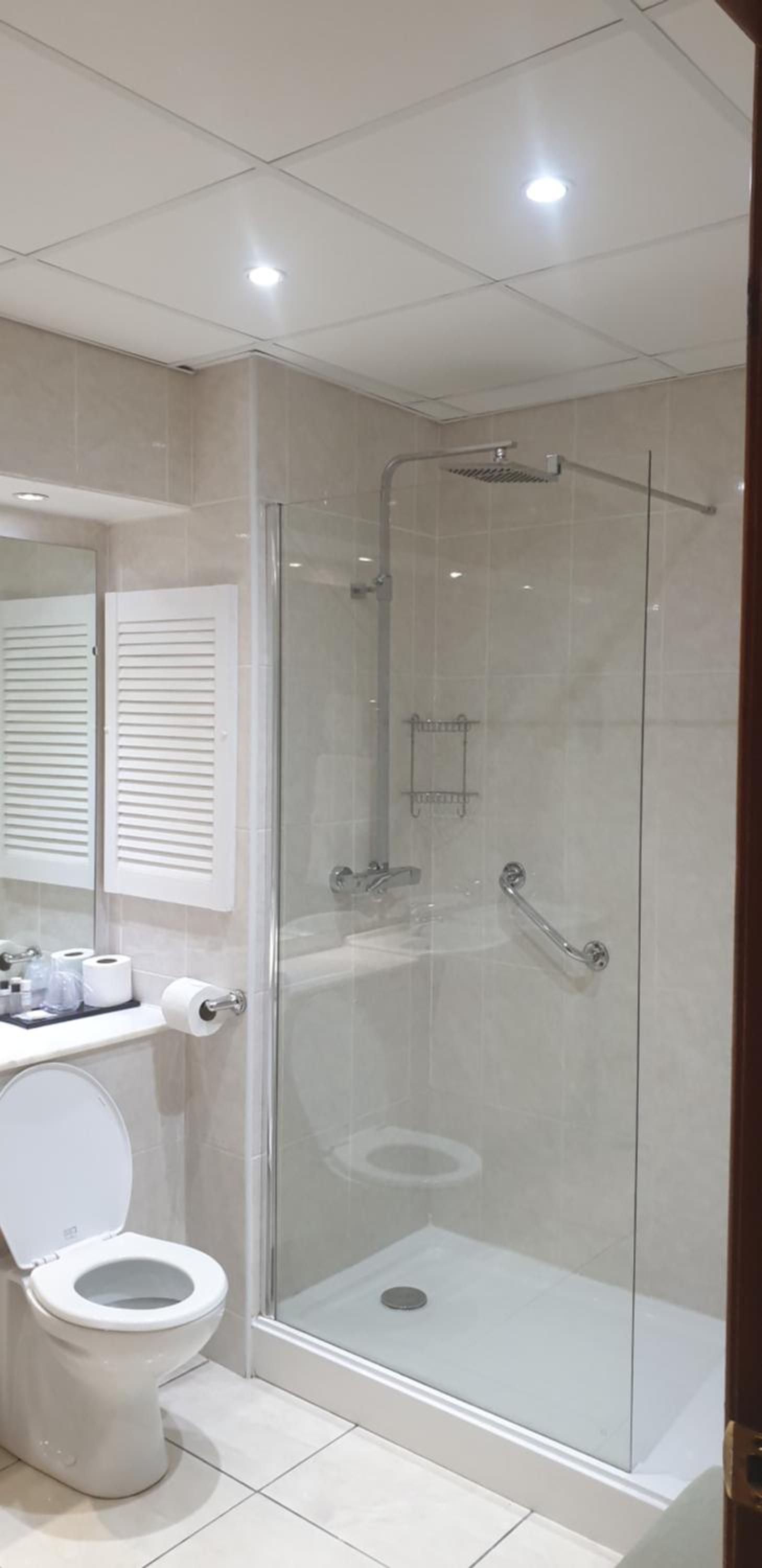 Standard Double Room - Photo 16