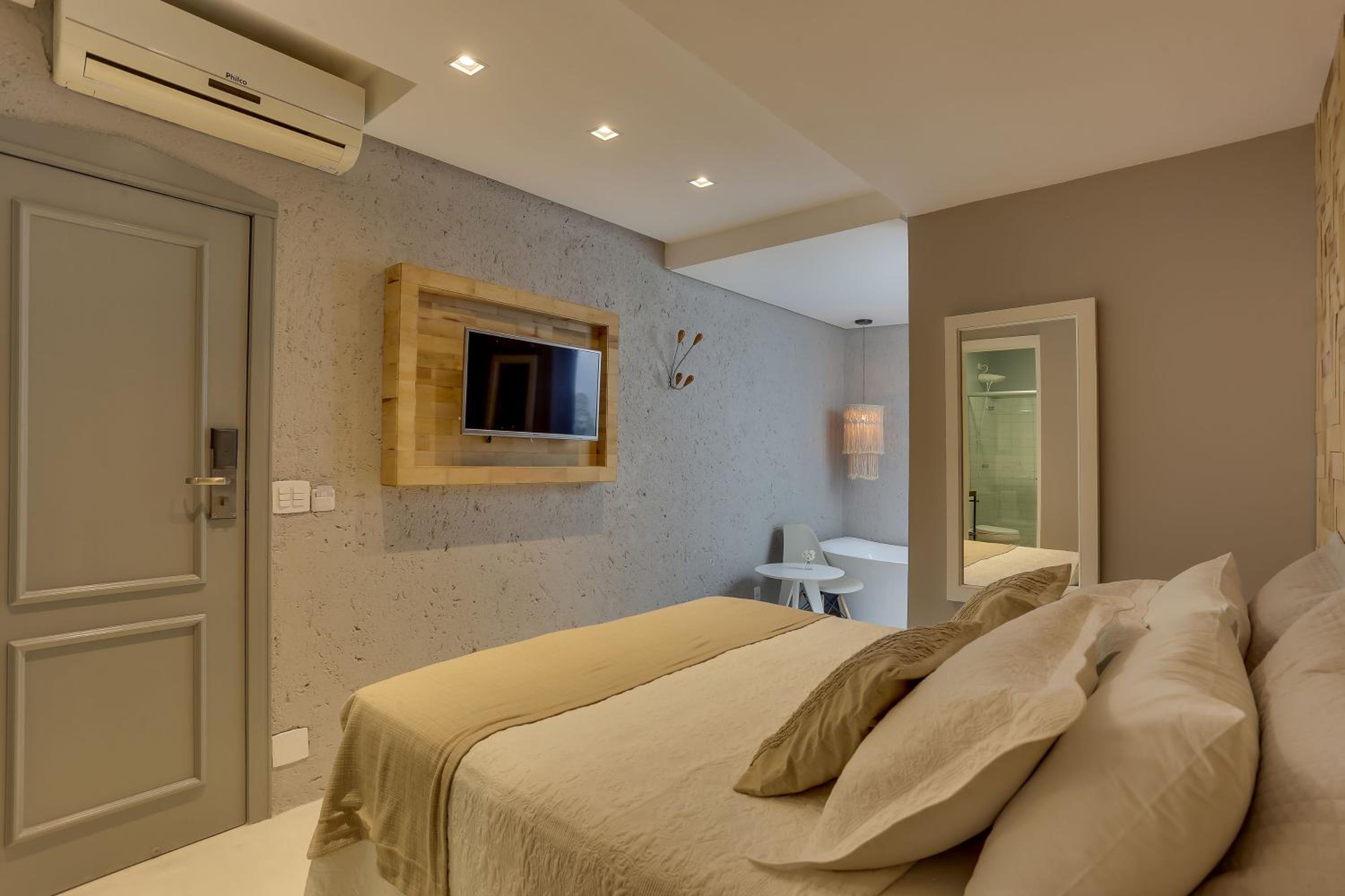Deluxe Double Room with Bath photo 1