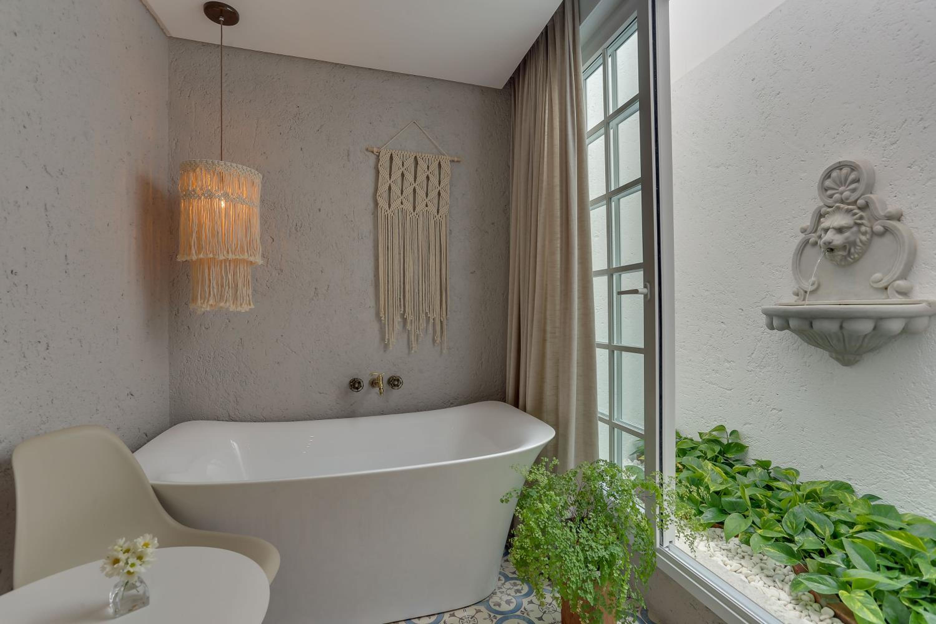 Deluxe Double Room with Bath photo 3