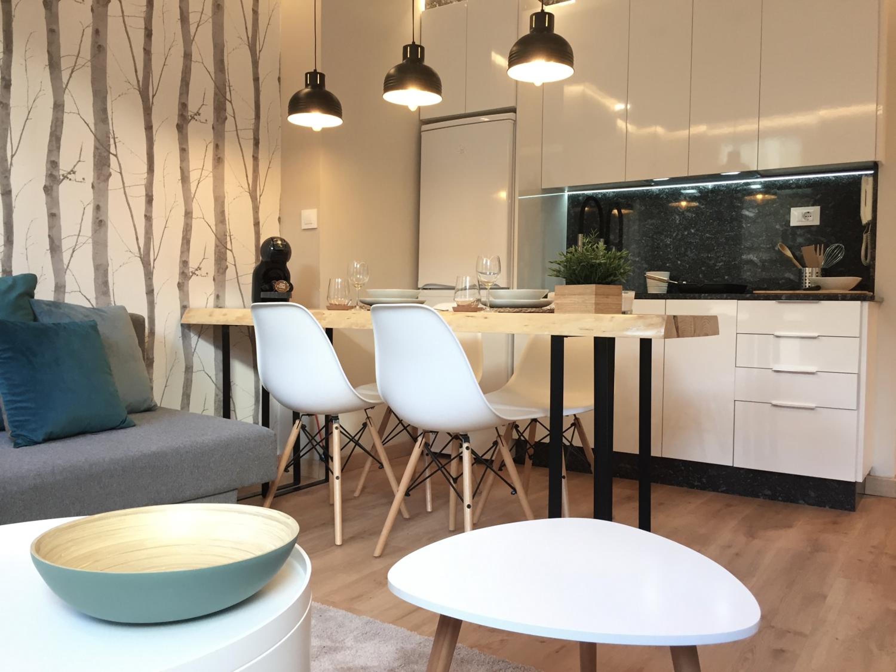 Two-Bedroom Apartment - Photo 31