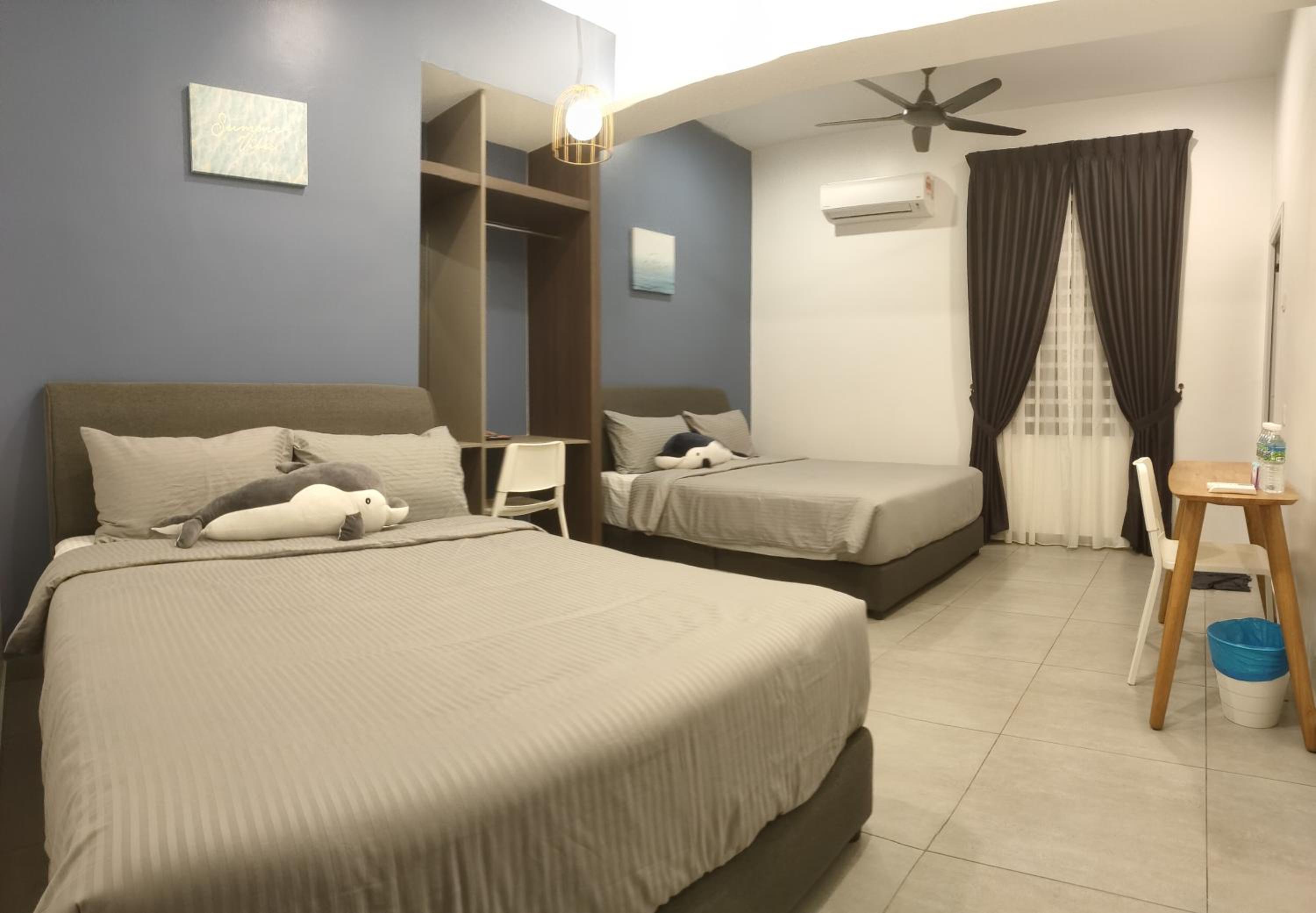 Deluxe Family Room