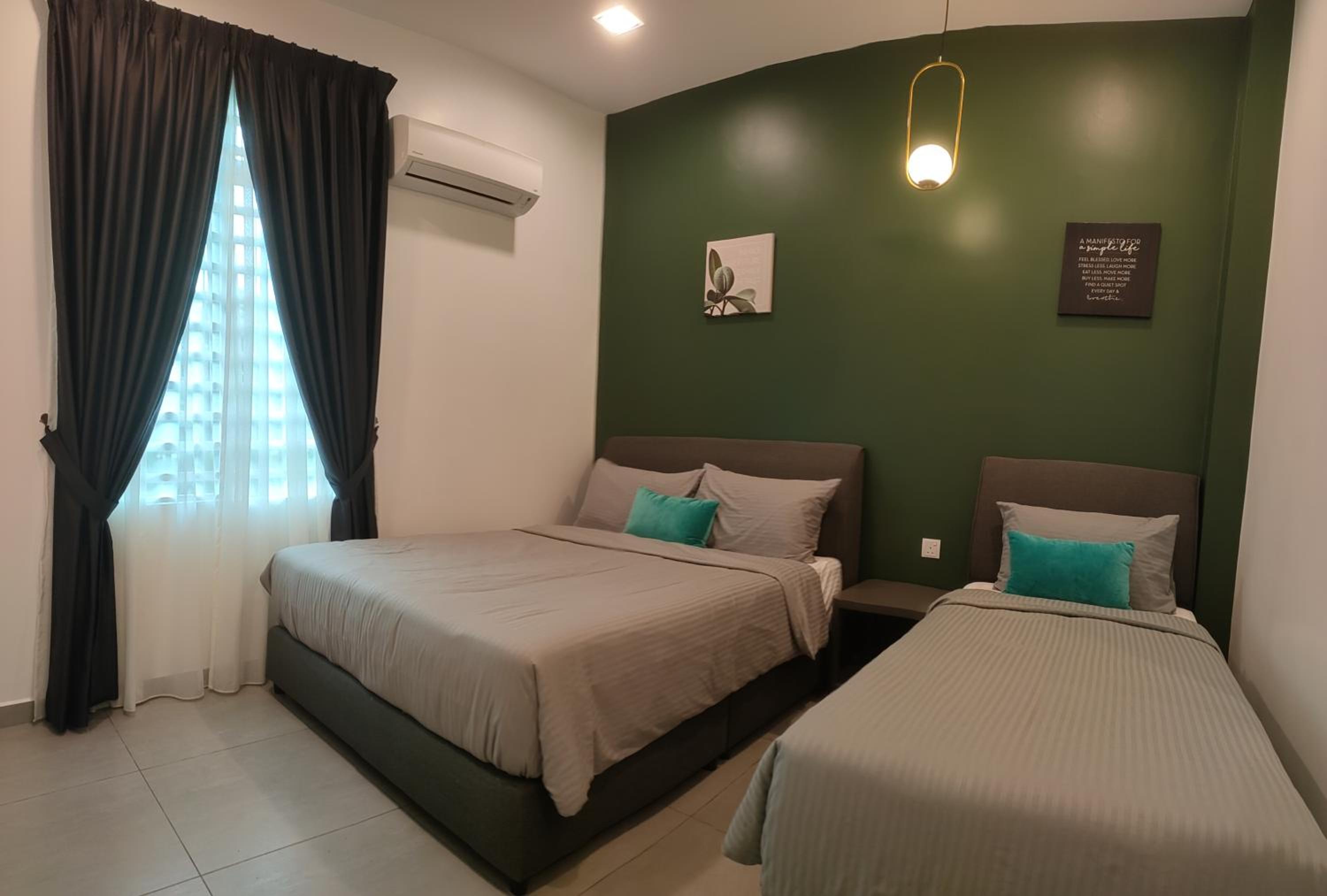 Deluxe Triple Room