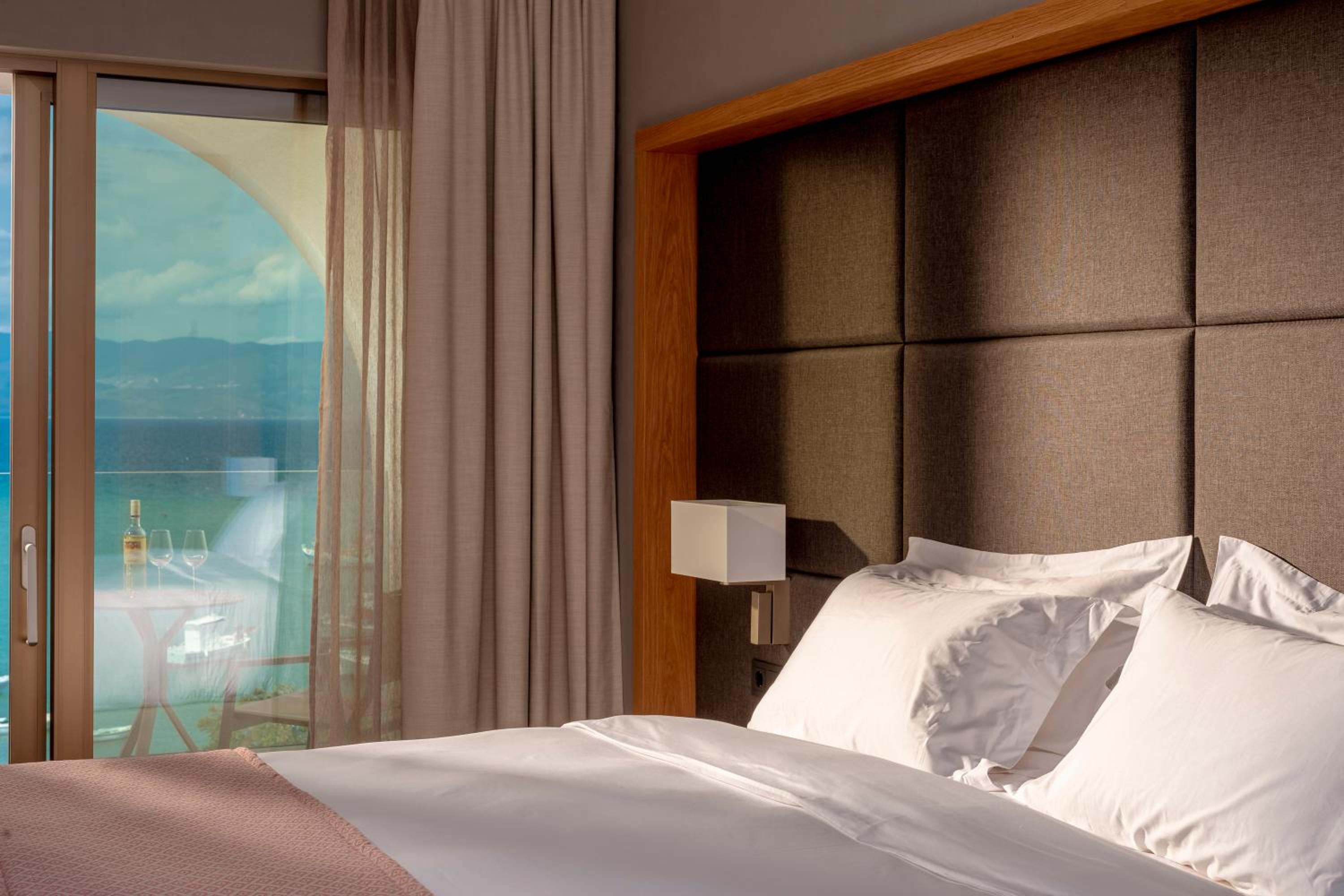 Double room with Harbor View - Photo 5