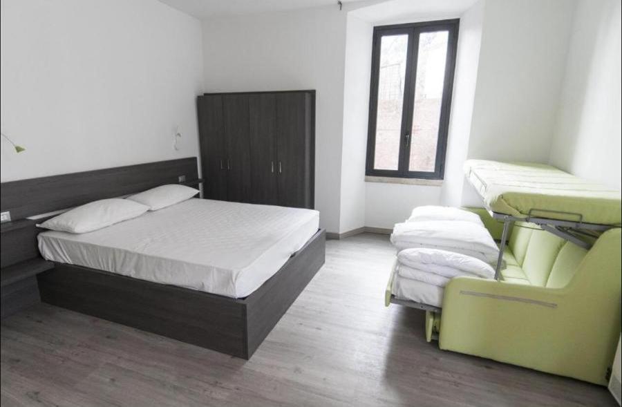 Double Room - Photo 4