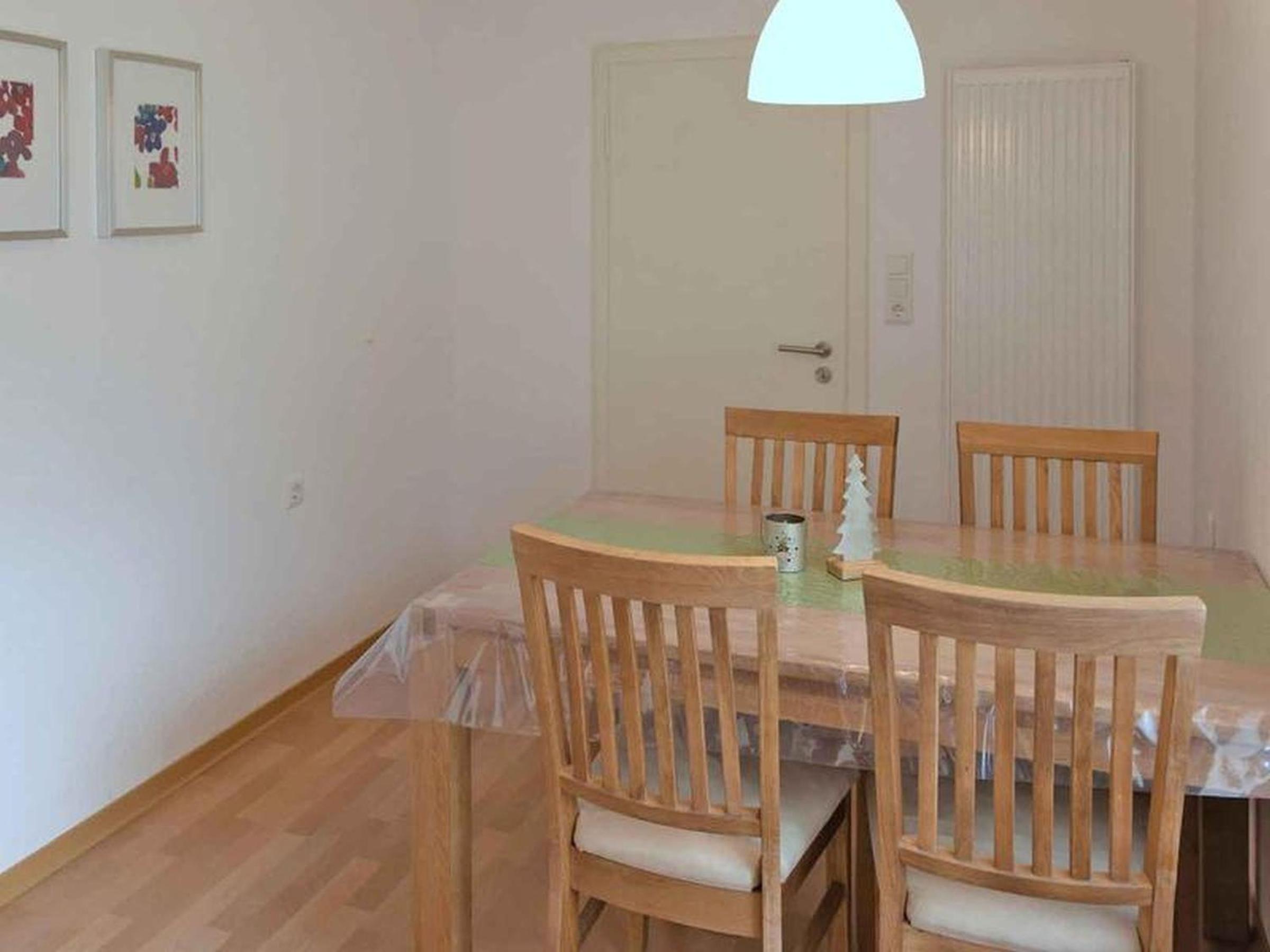 Two-Bedroom Deluxe Apartment with Garden View photo 2