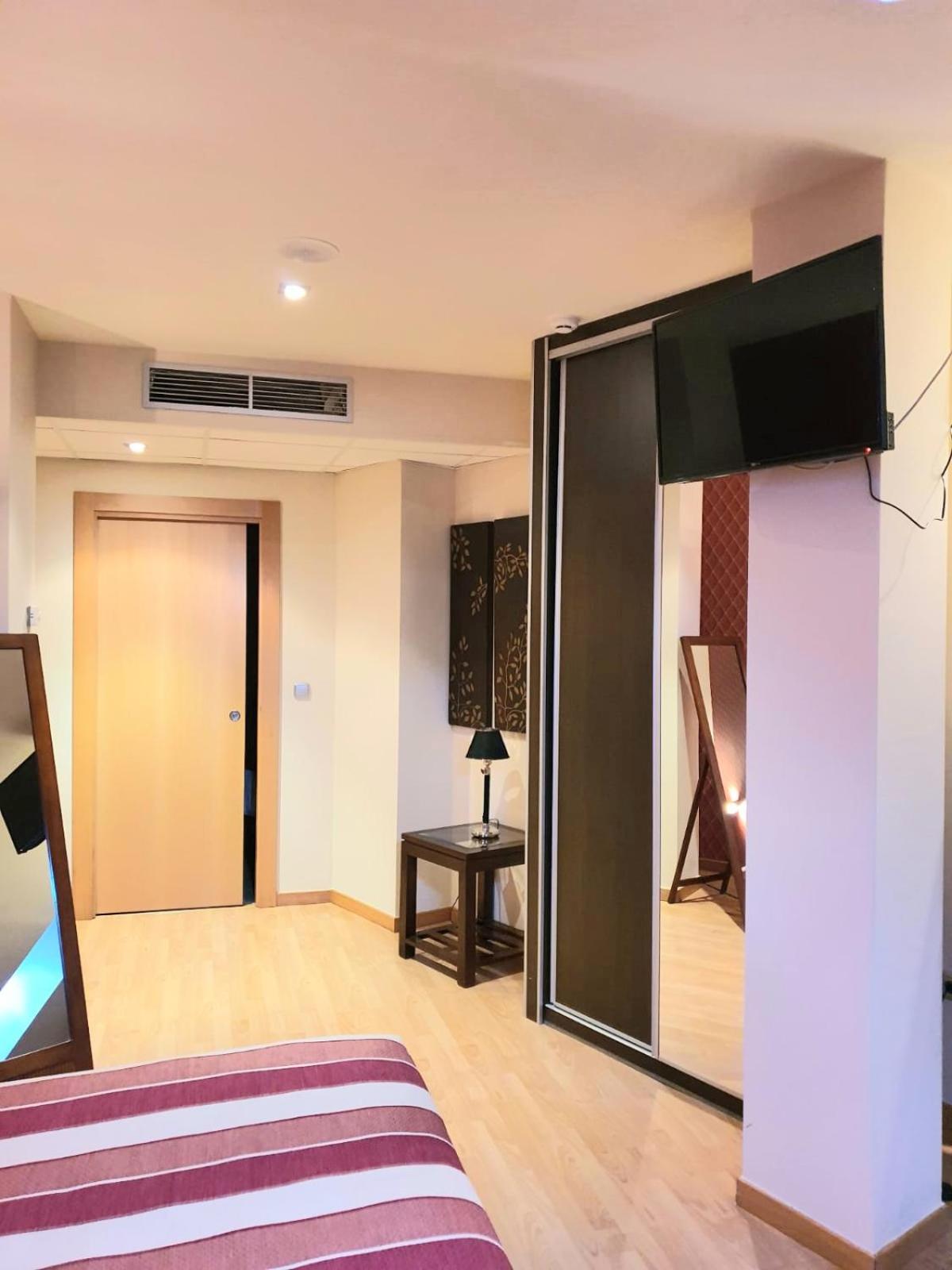Superior Double Room - Photo 3