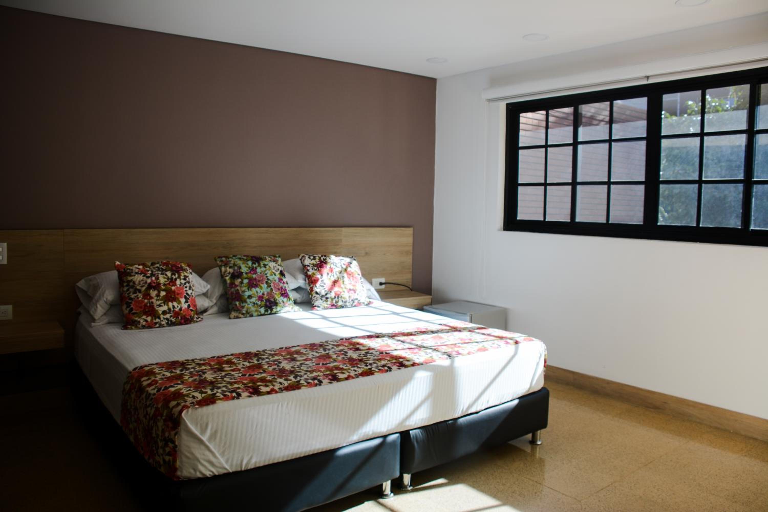 Deluxe King Room with Patio
