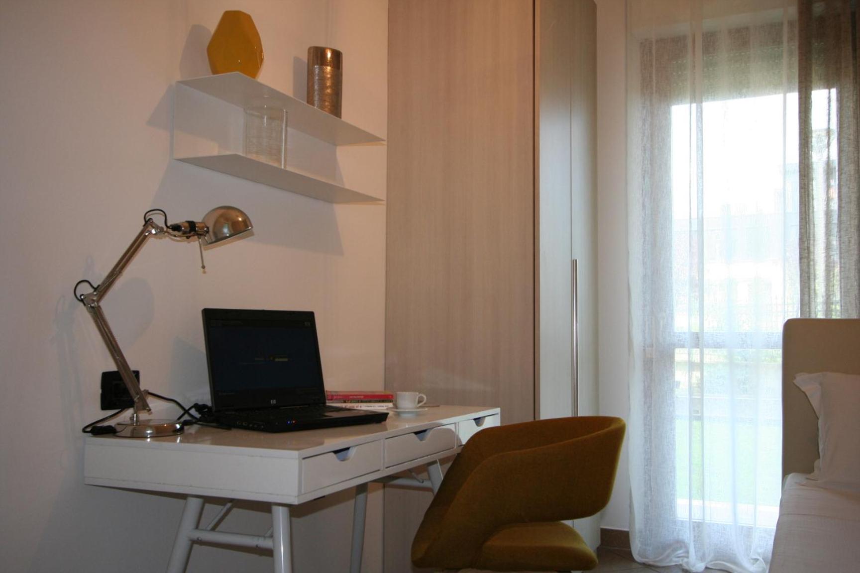 Deluxe Apartment photo 2