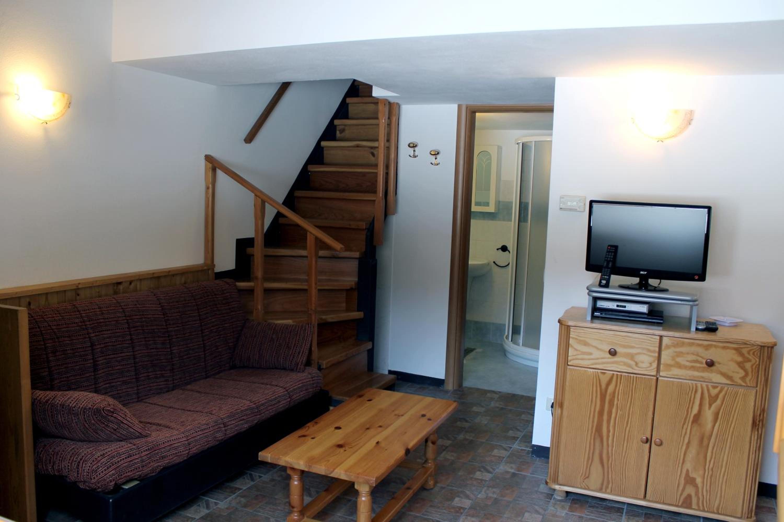 Two-Bedroom Apartment with Garden View - Split Level photo 1