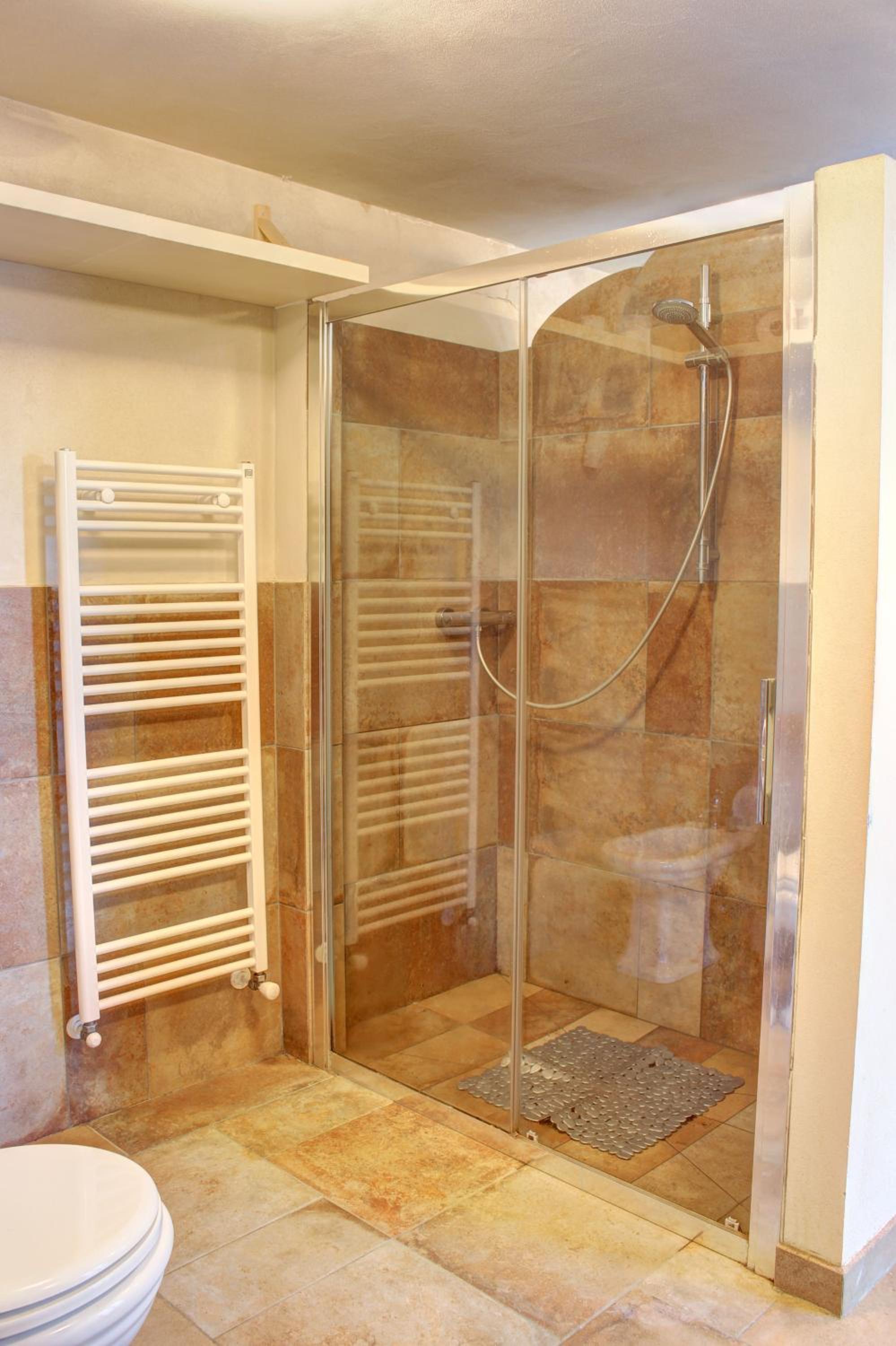 Villa photo 2