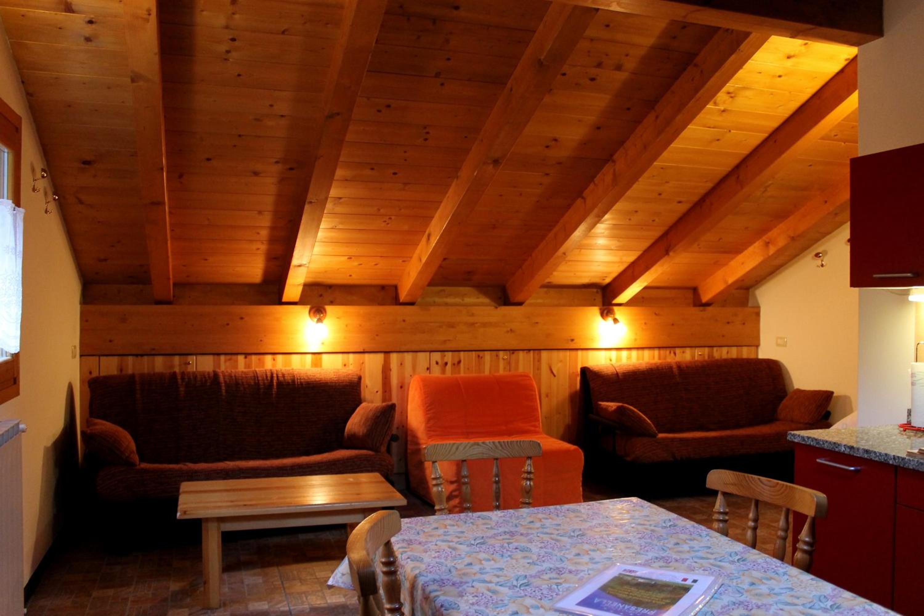Studio - Attic photo 1