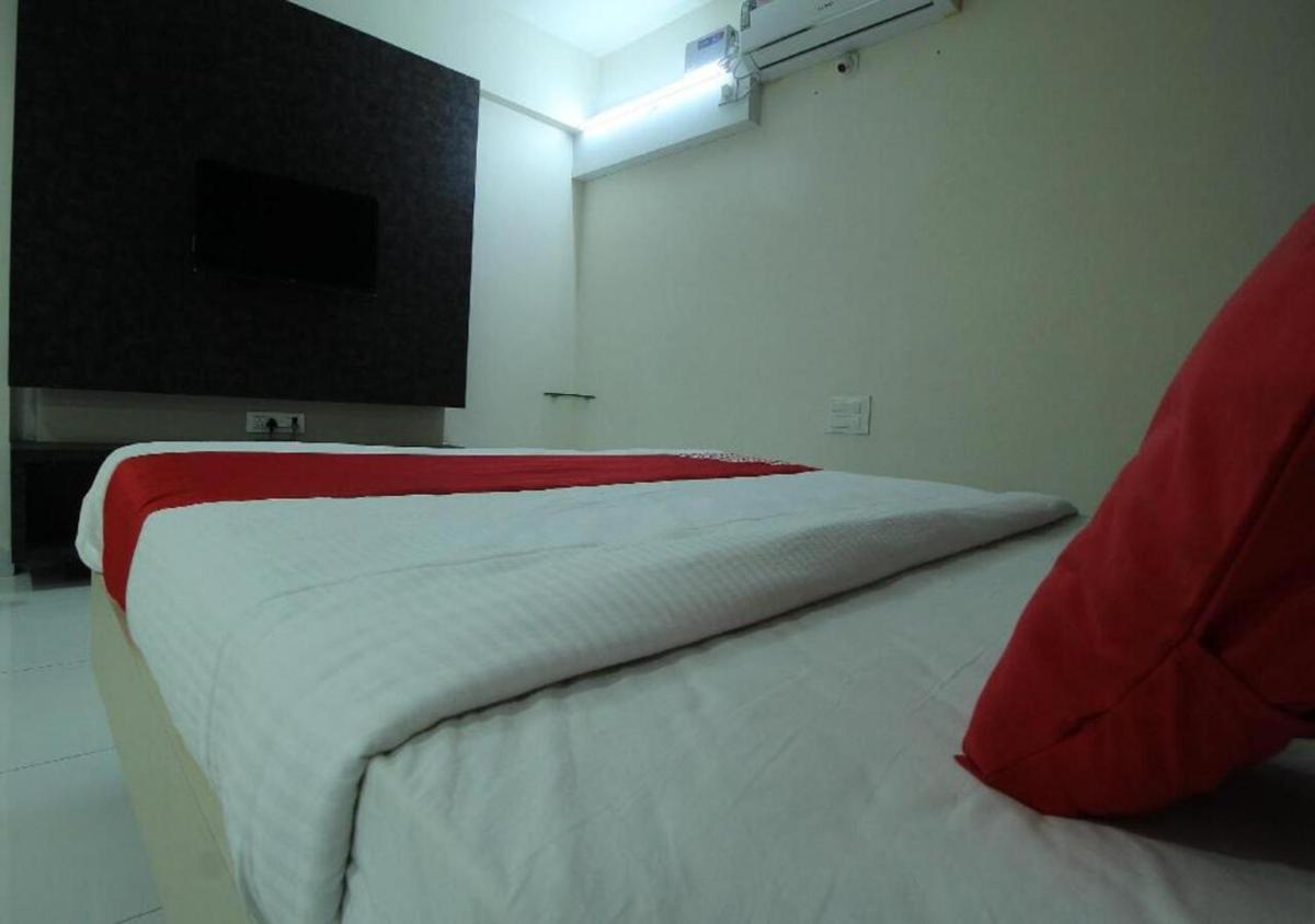 Deluxe Double Room - Photo 8
