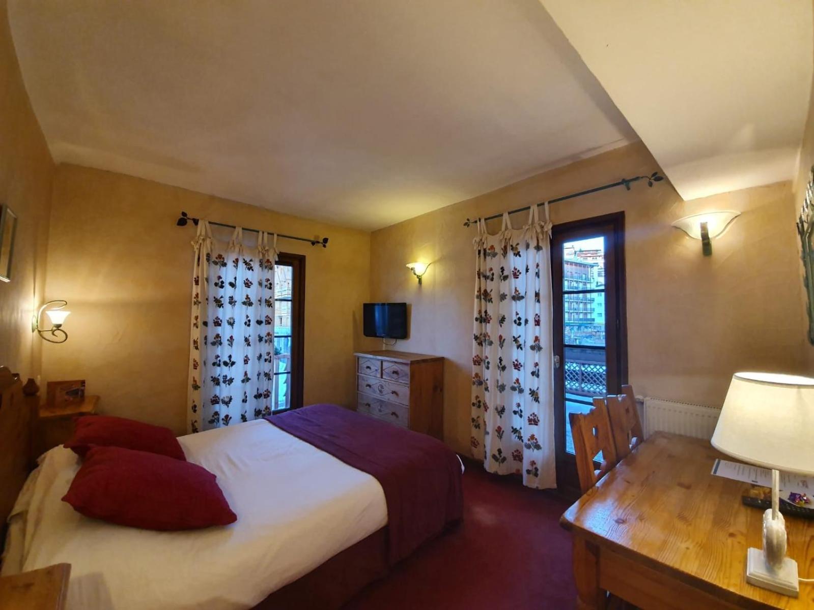 Classic Double Room photo 2