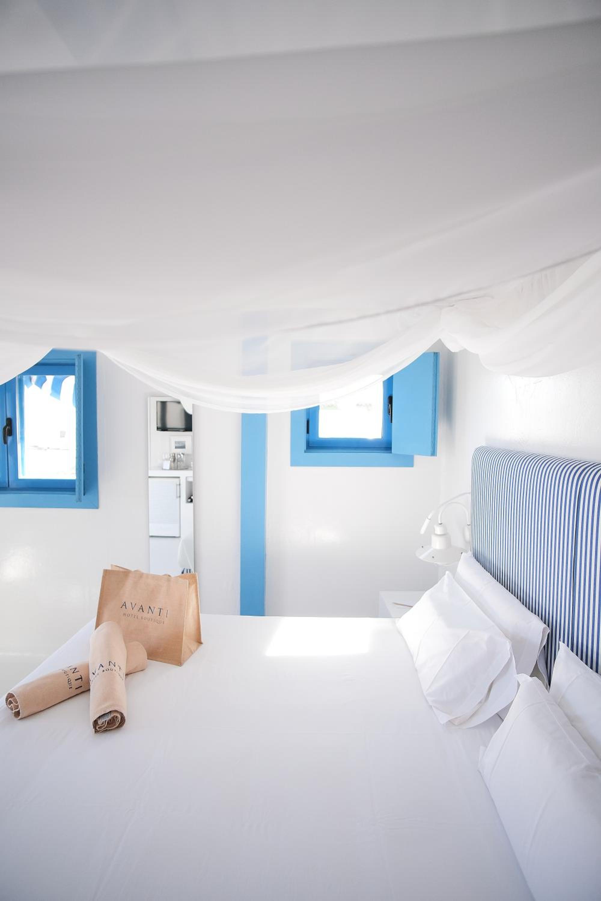 Habitación Doble con Balcón y Vista al Mar