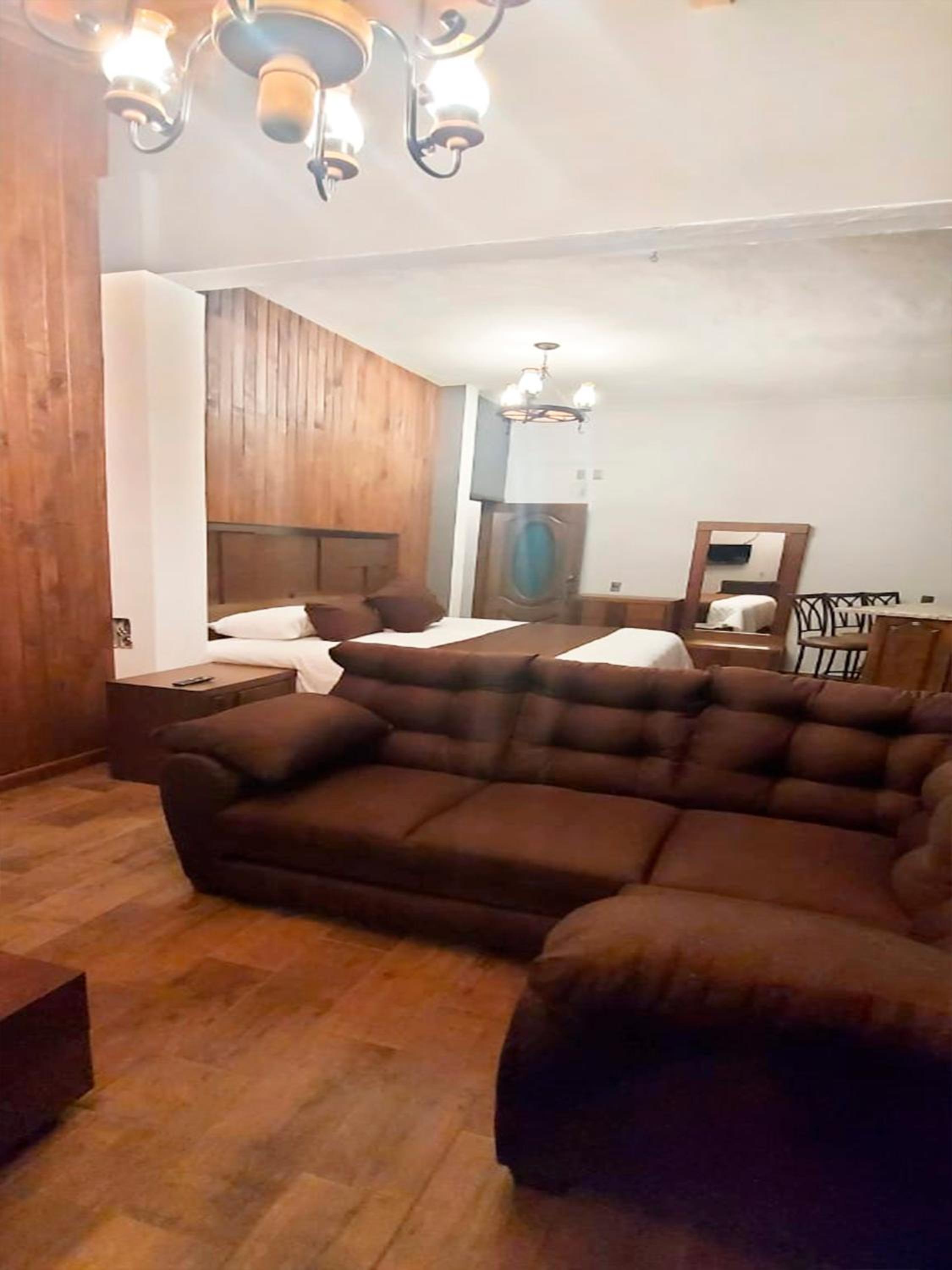 Standard Suite - Photo 10