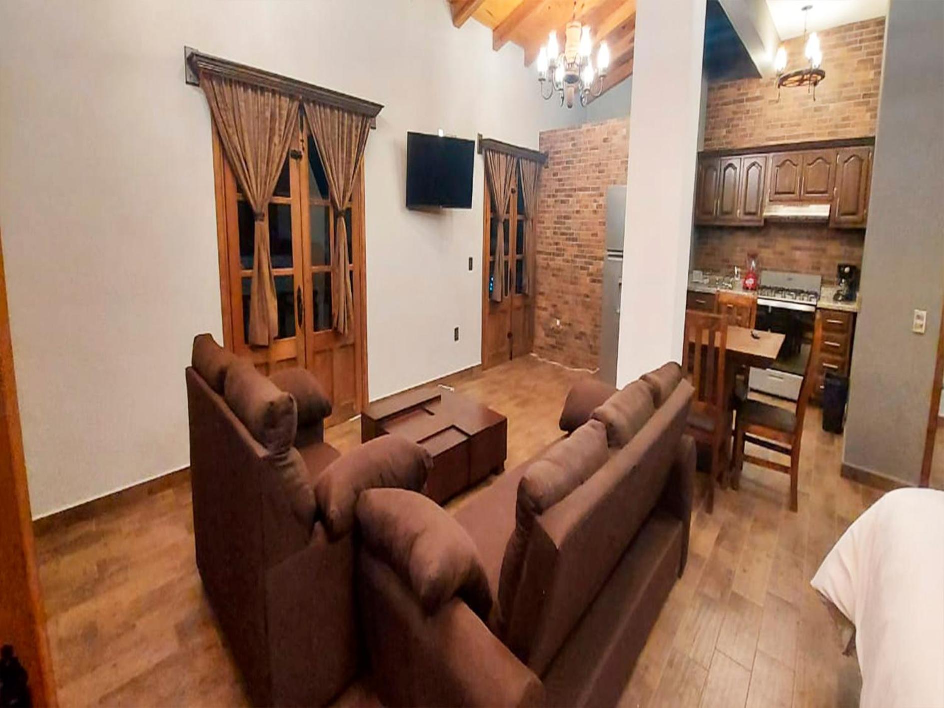 King Suite - Photo 8