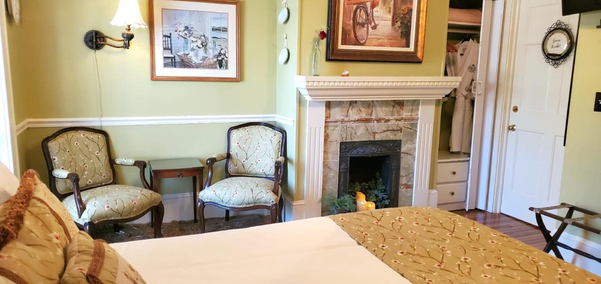 King Room with Balcony