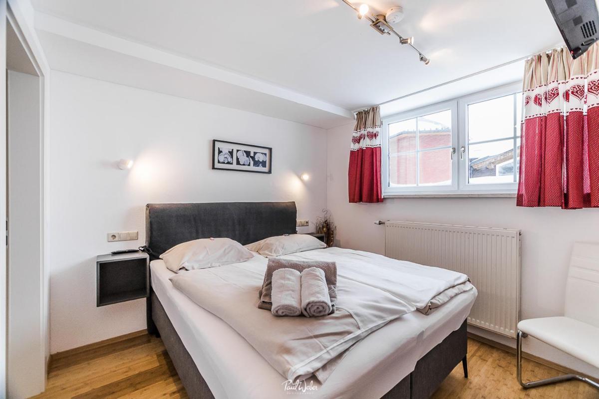 Two-Bedroom Apartment with Balcony photo 1