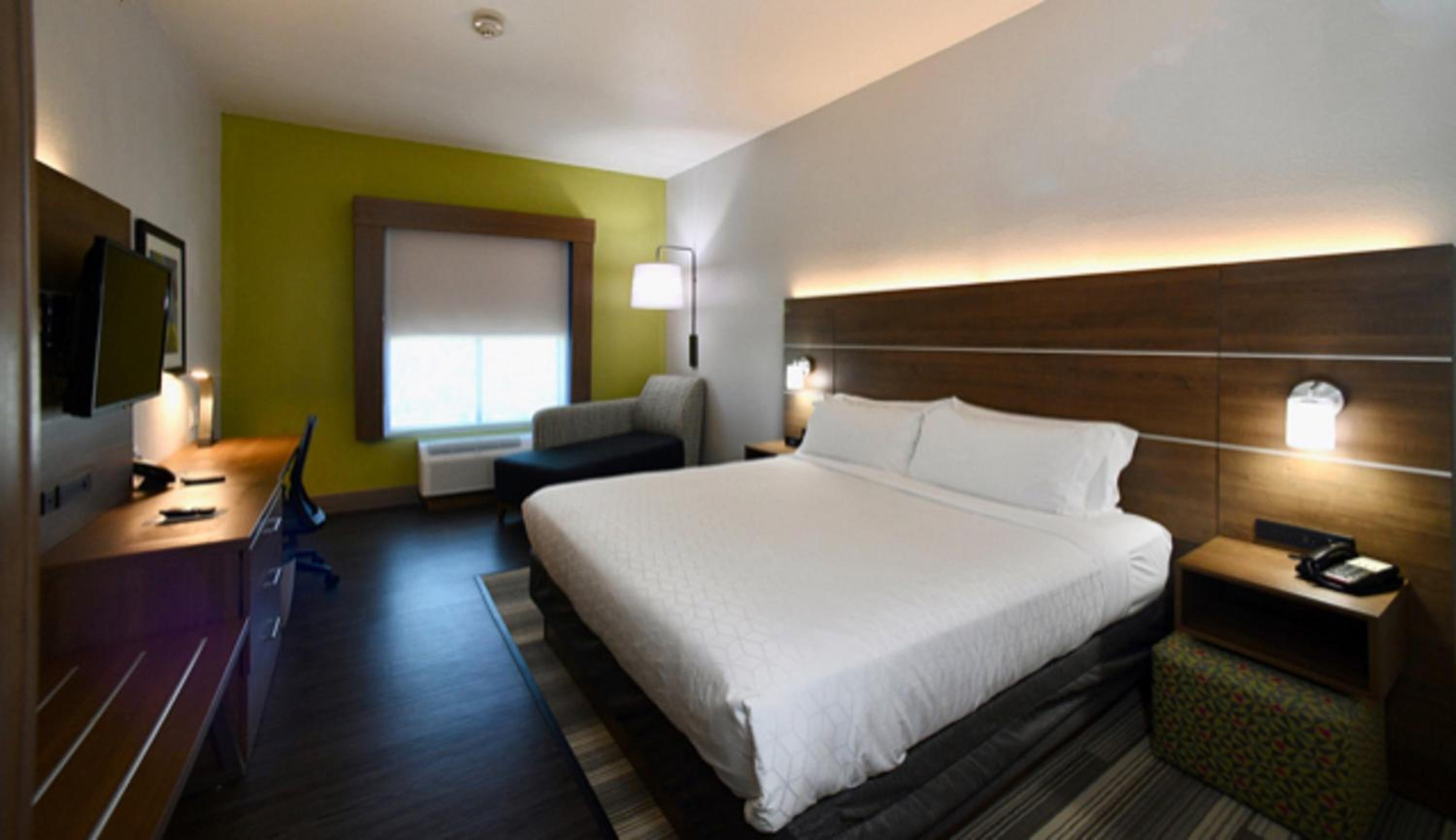 Standard King Room - Photo 1