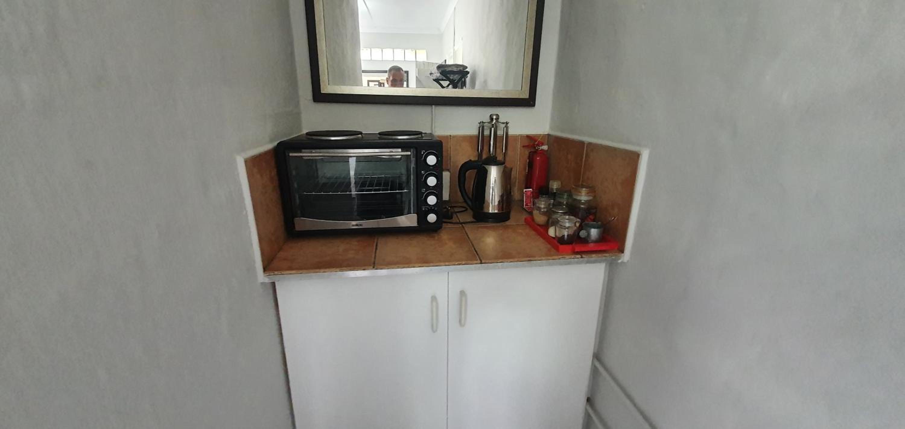One-Bedroom Cottage - Photo 12