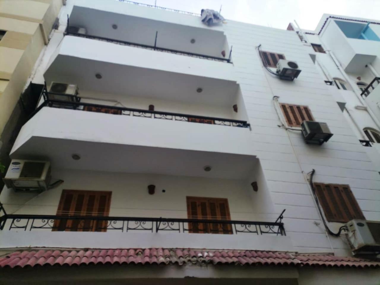 Two-Bedroom Apartment - Photo 30