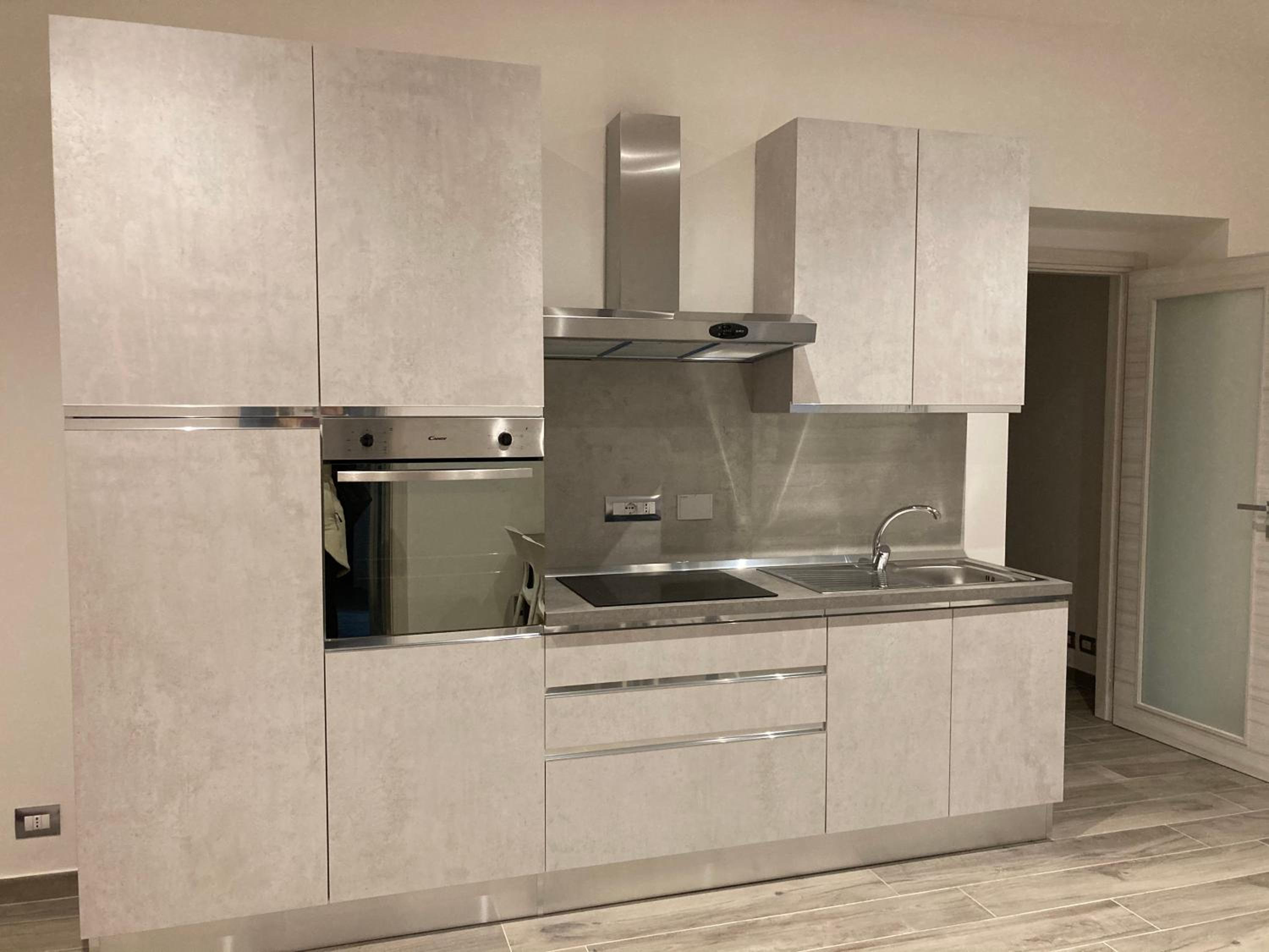 One-Bedroom Apartment - Photo 6