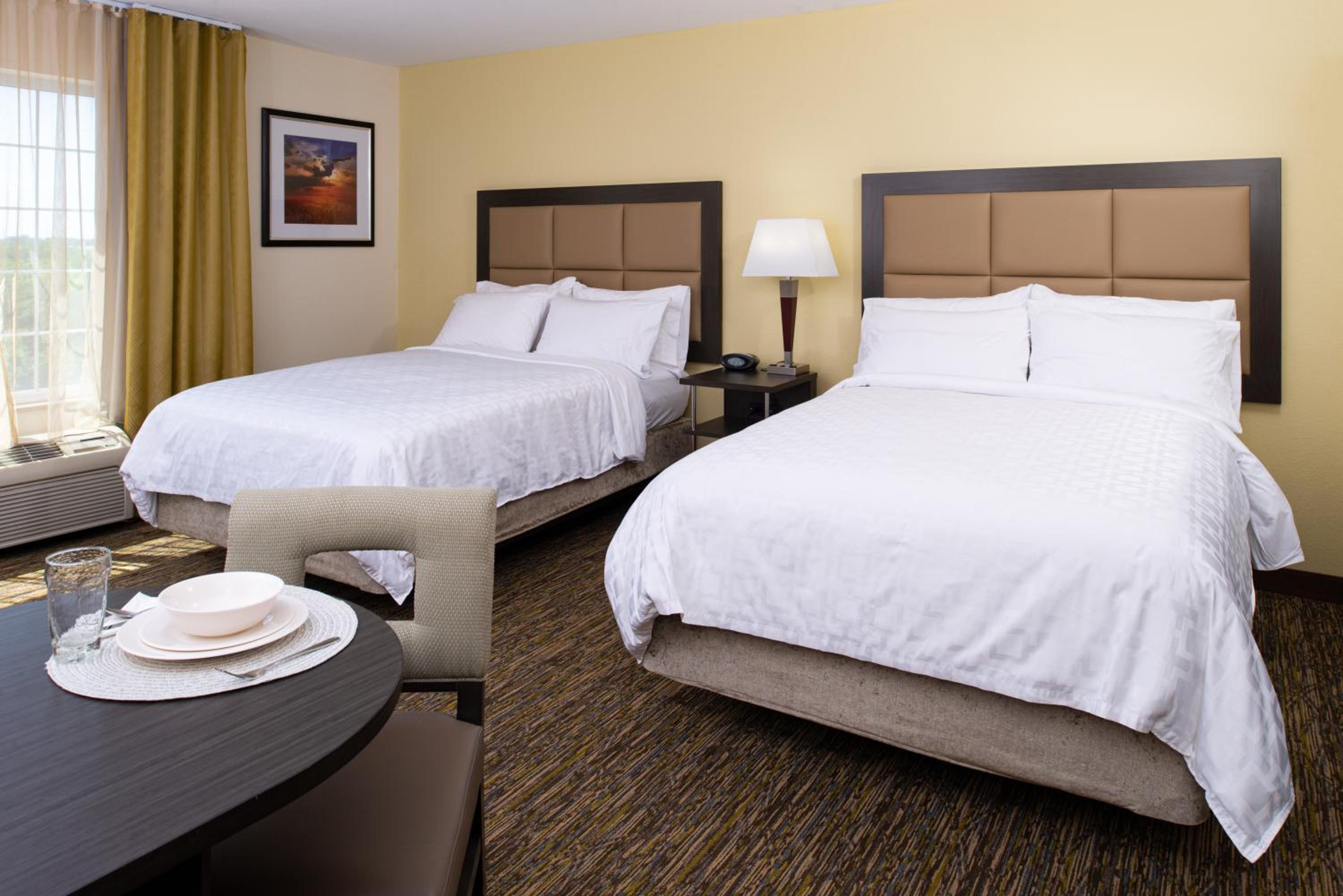 Studio Suite with Two Double Beds - Photo 1