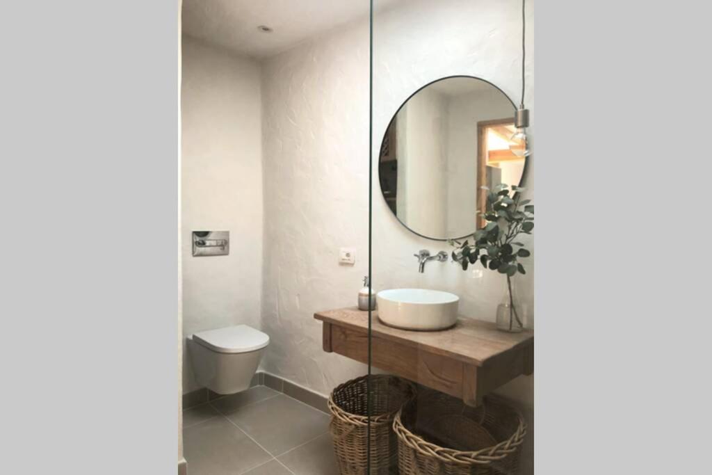 One-Bedroom Apartment - Photo 41