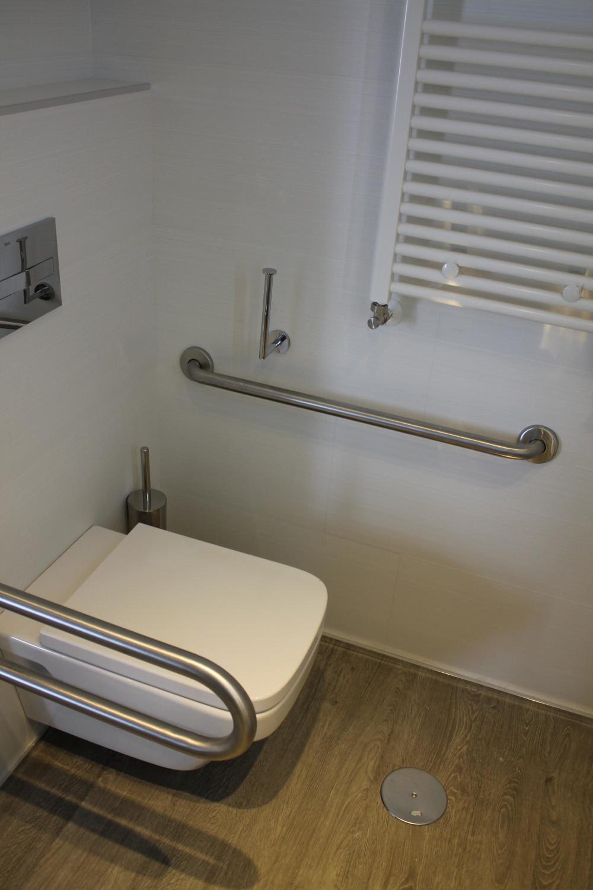 Double Room with Disability Access photo 3