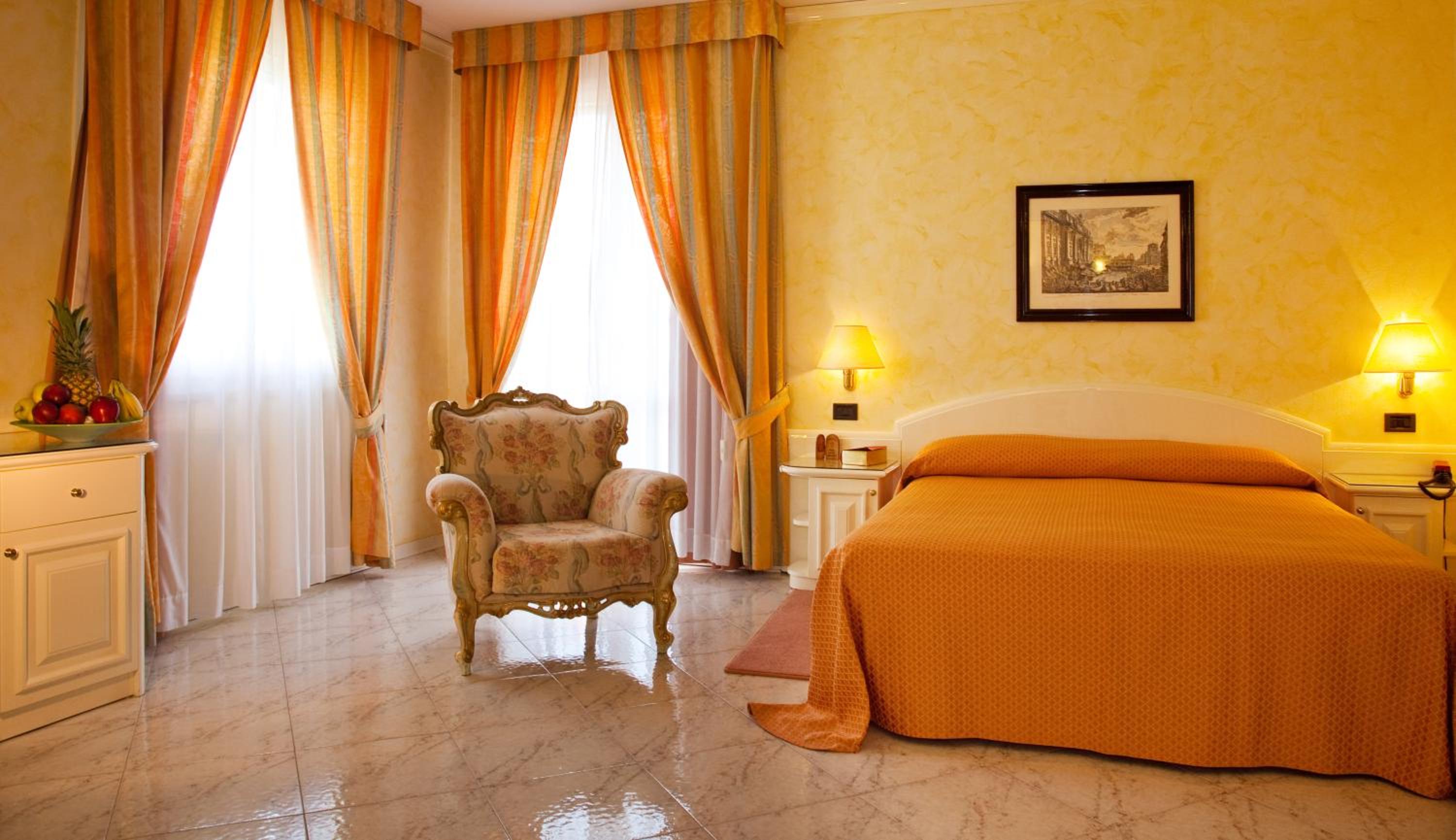Suite with Lake View