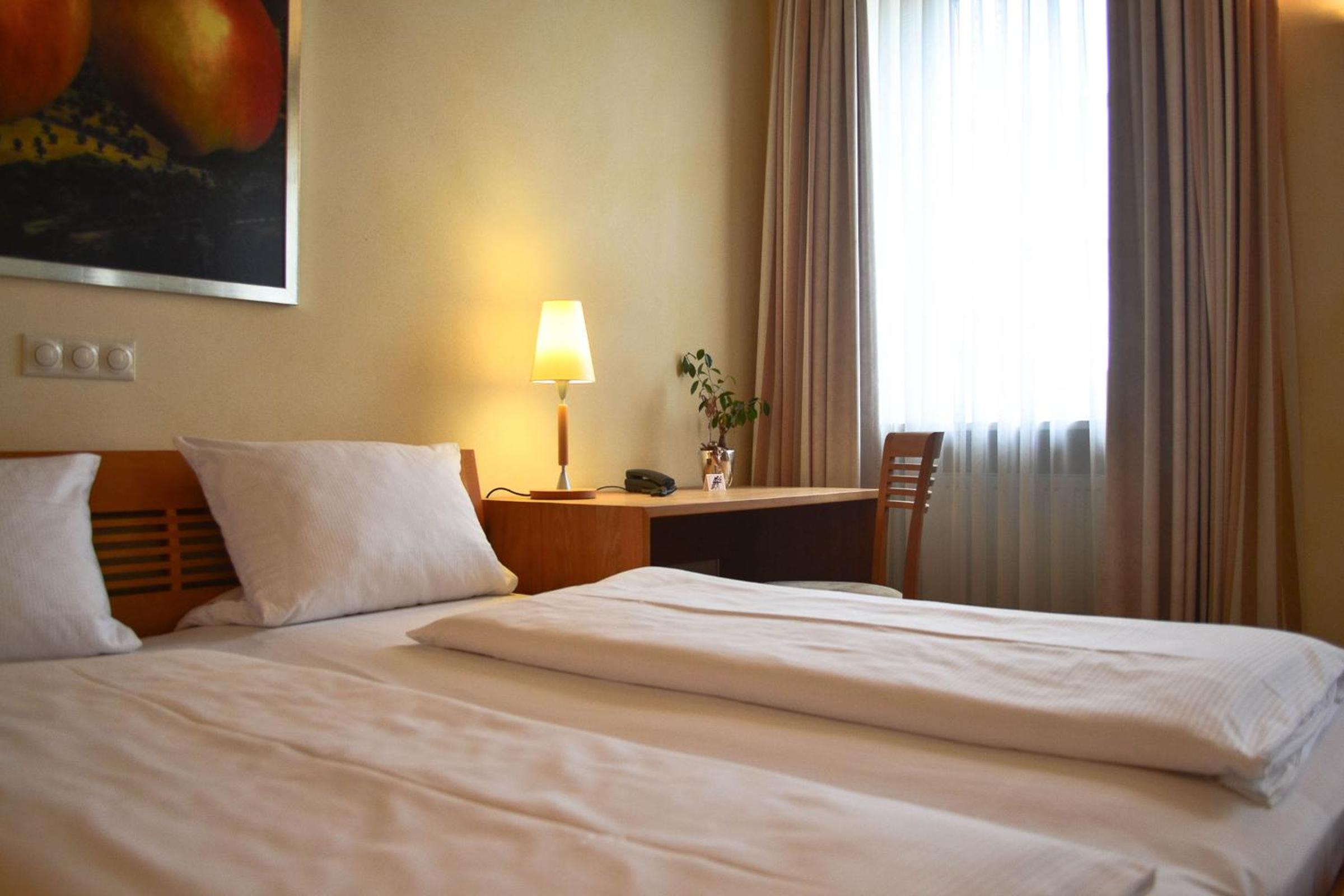 Double Room - Photo 3