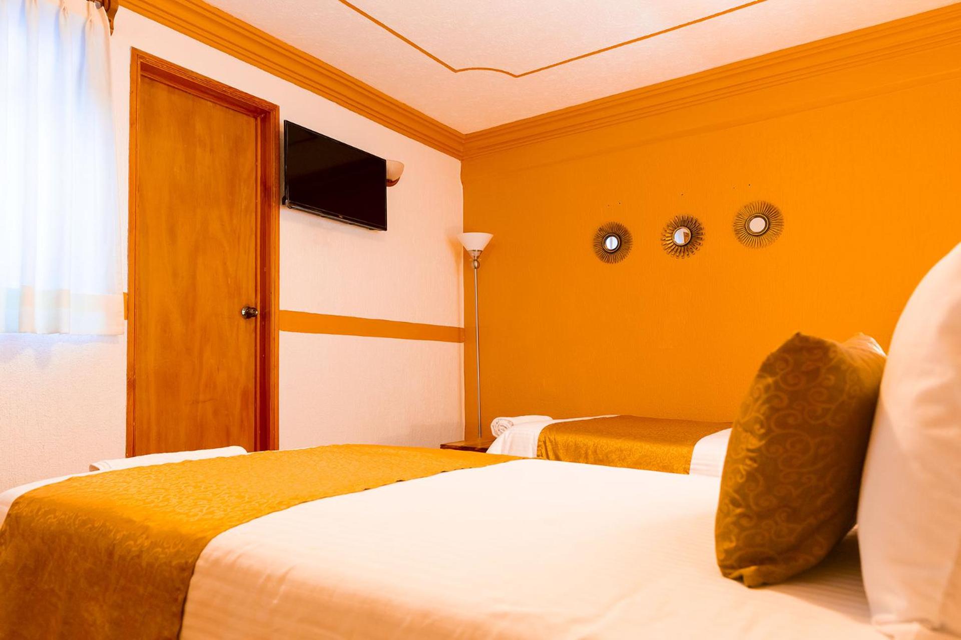 Standard Twin Room photo 2