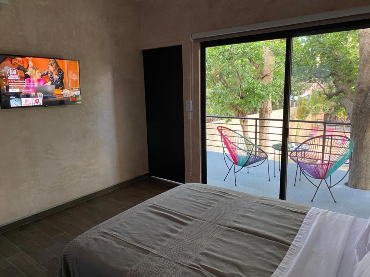 Queen Suite with Pool View - Photo 41