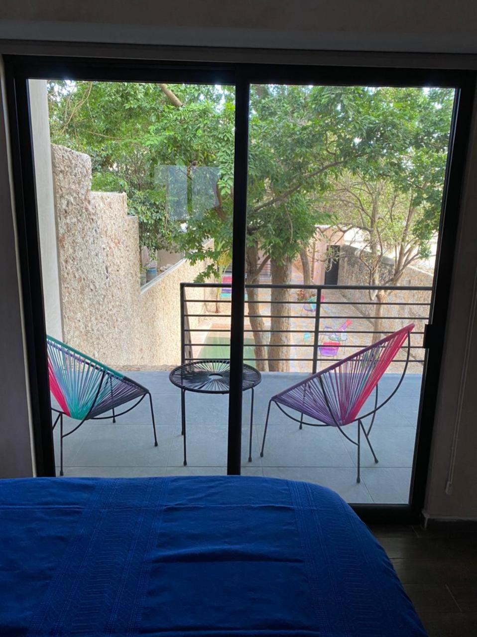 Queen Suite with Pool View - Photo 21