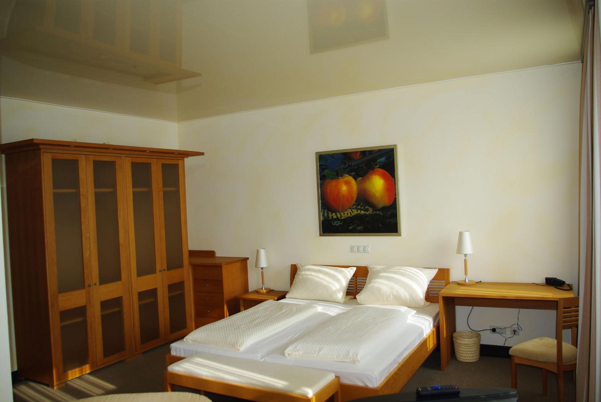 Double Room - Photo 4