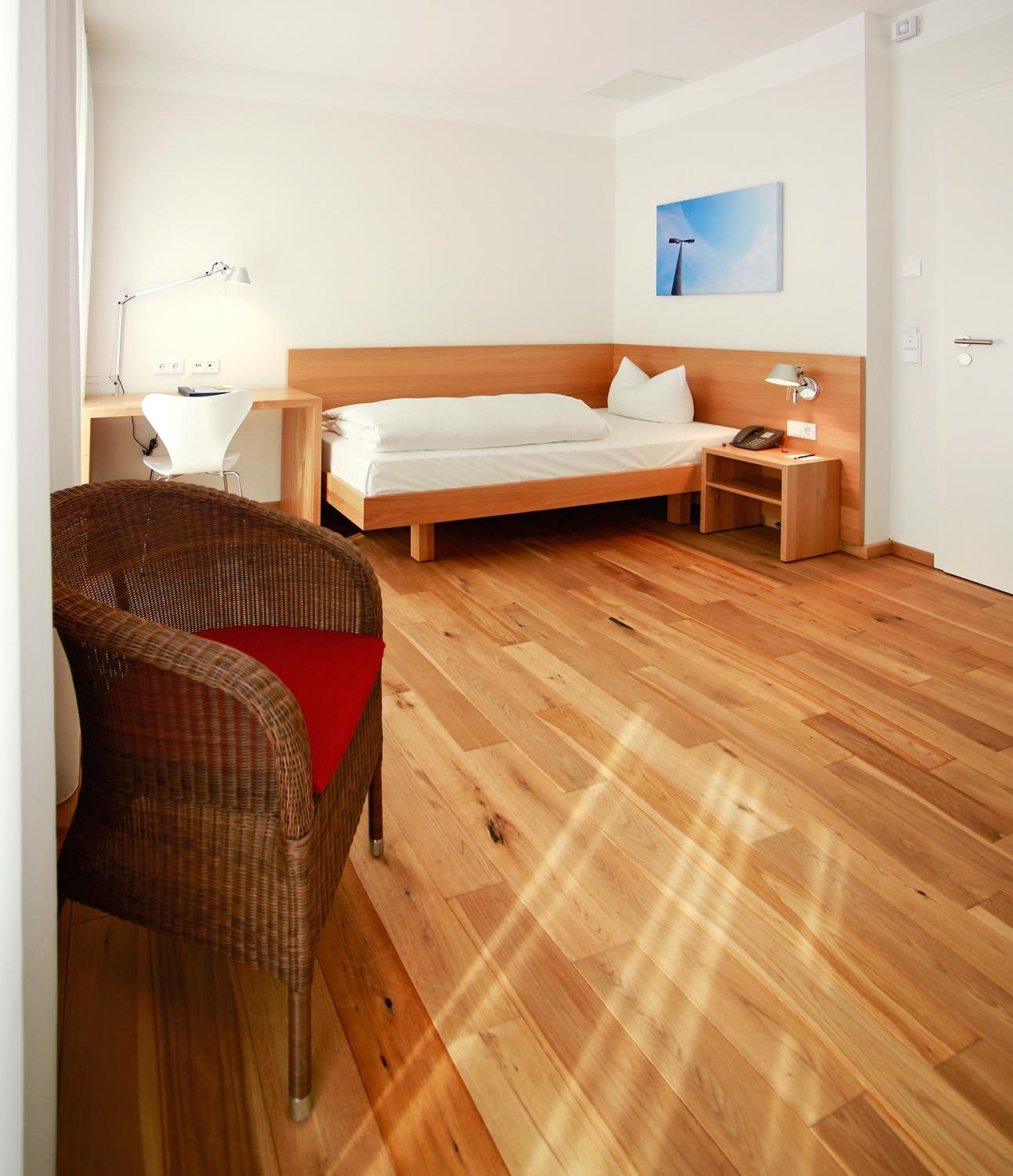 Single Room photo 3