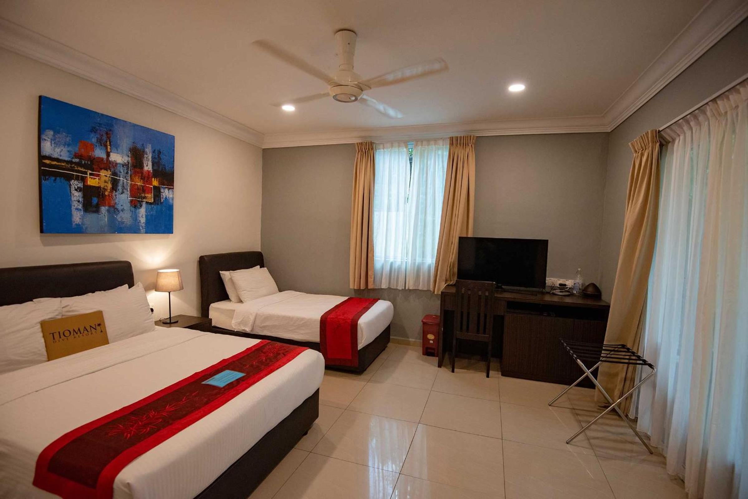 Deluxe Triple Room - Photo 9