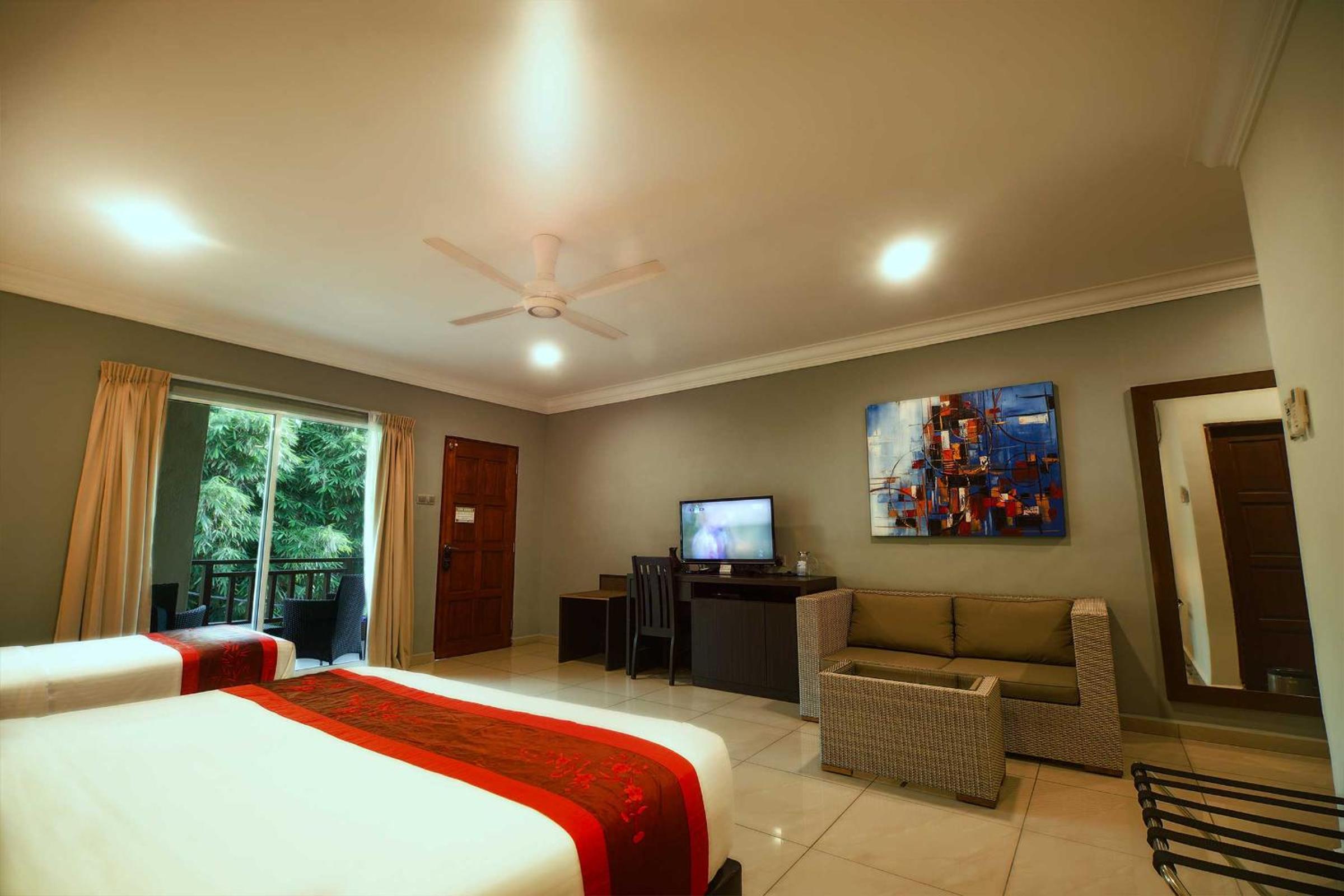 Executive Triple Room - Photo 13