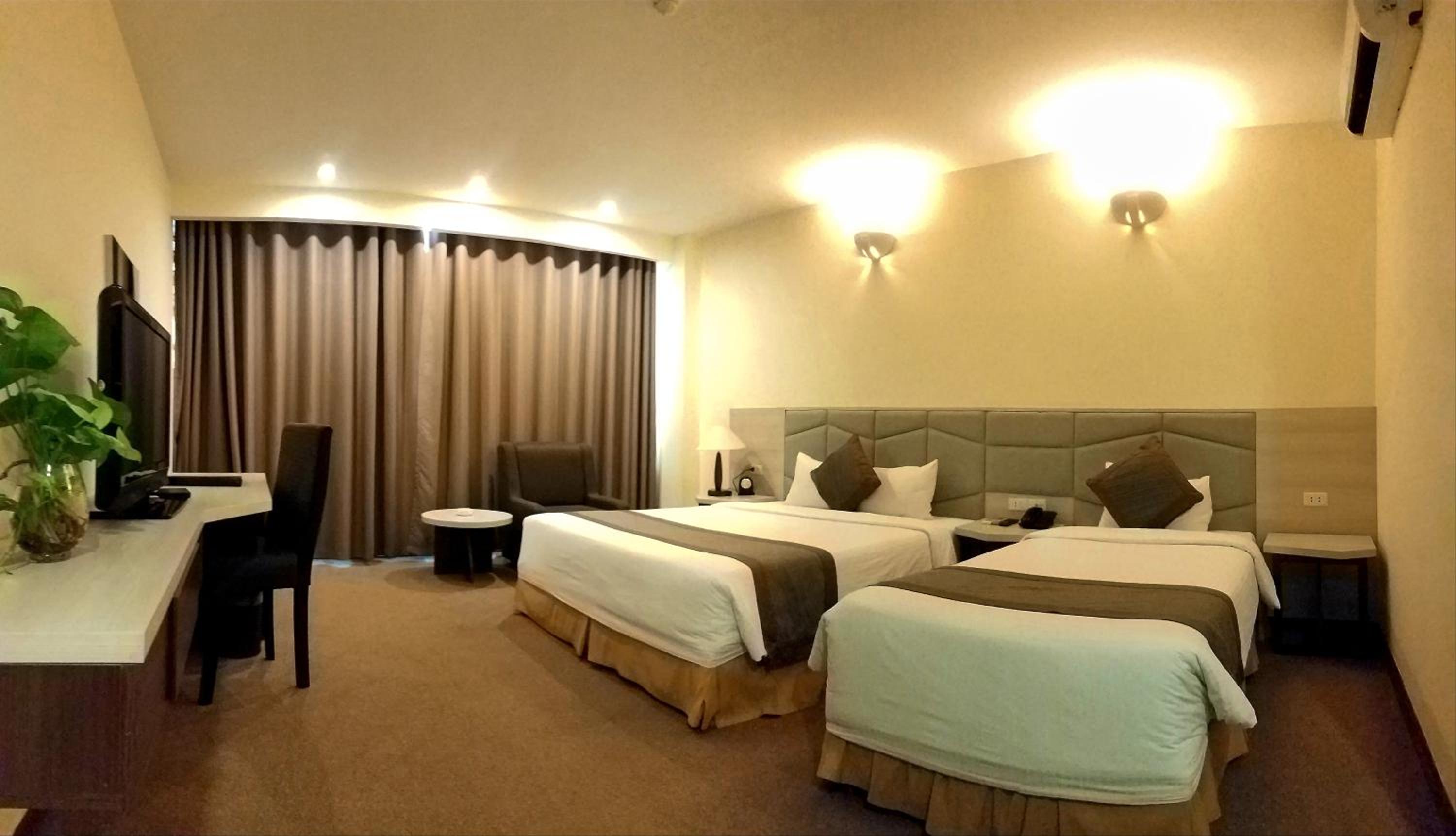 Deluxe Twin Room photo 3