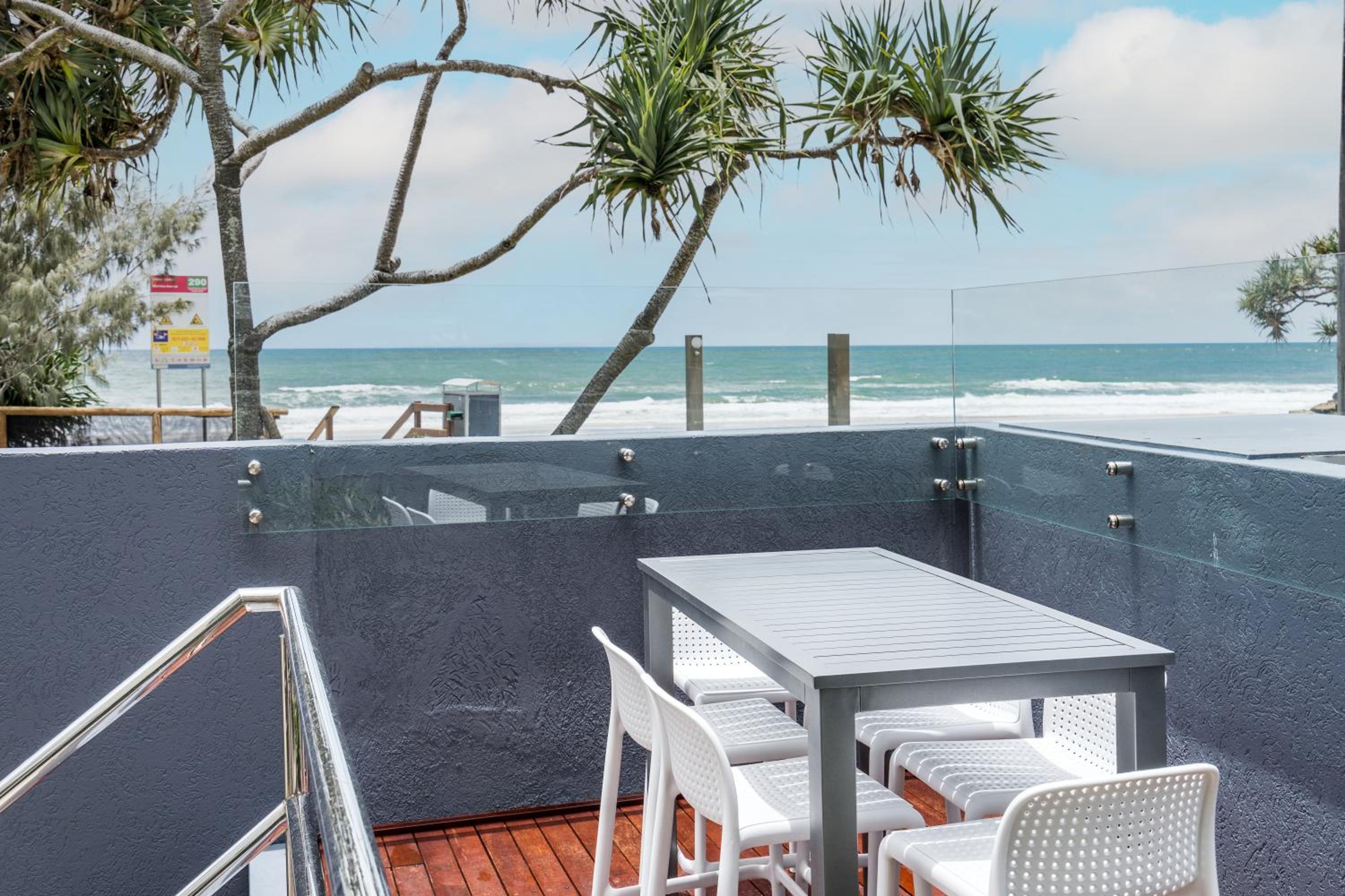 2 Bedroom Courtyard - Ocean Tower photo 2