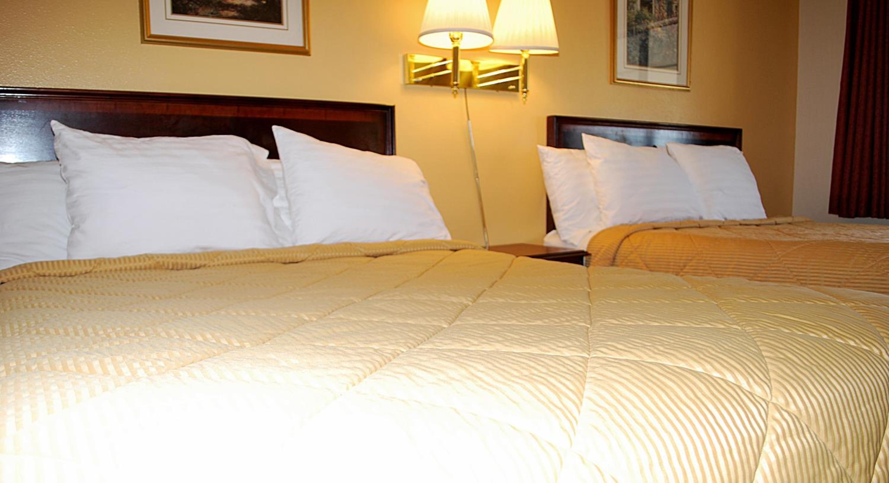 Double Room - Non-Smoking photo 3