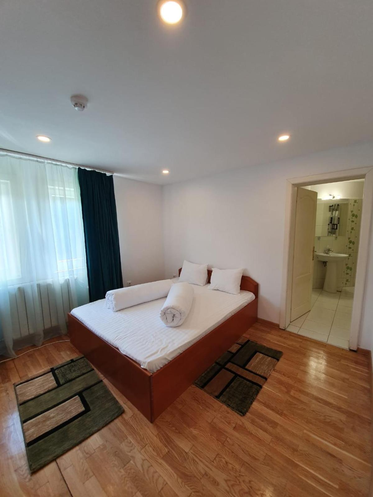 Three-Bedroom Villa - Photo 1