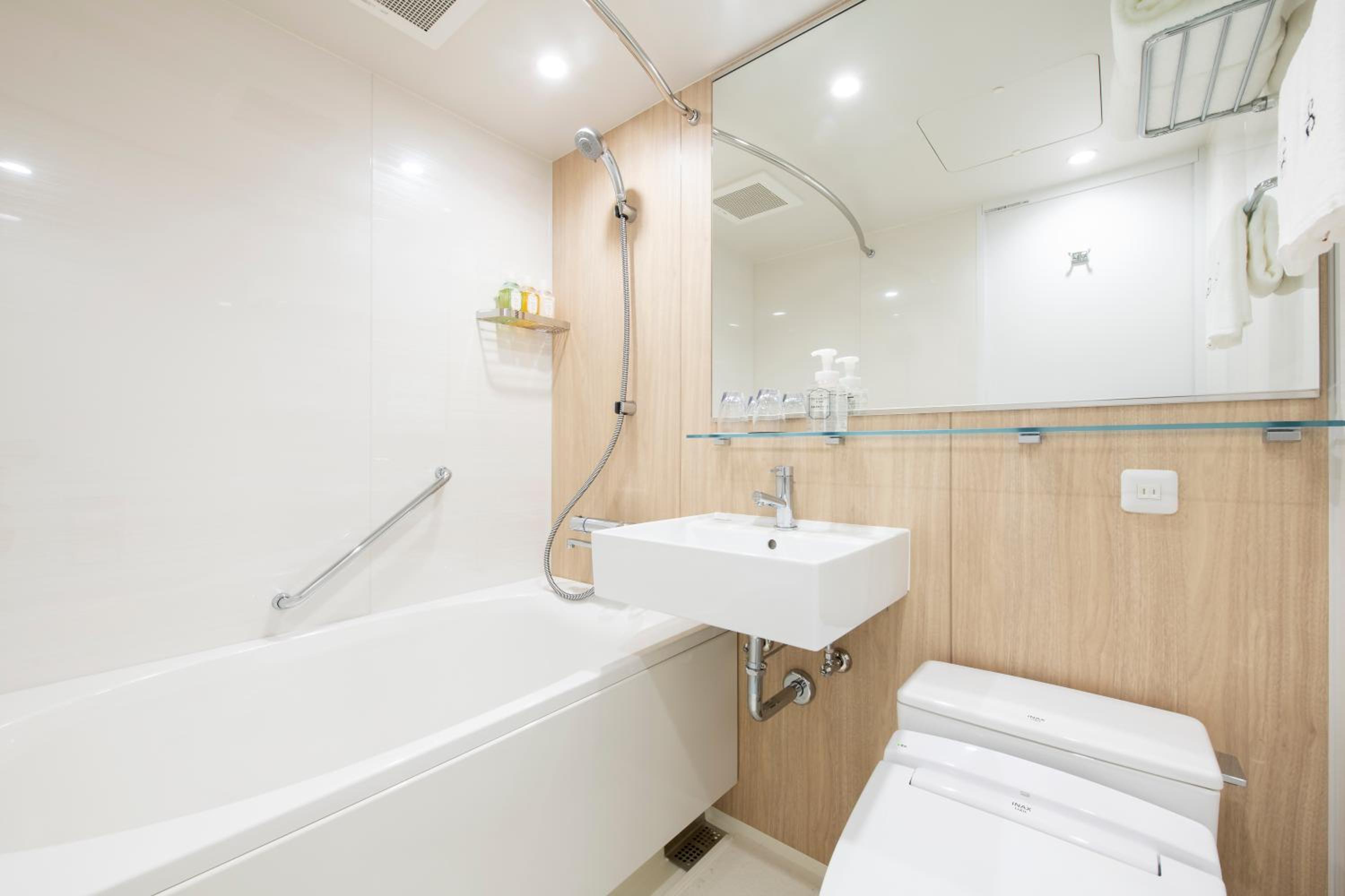 Double Room with Private Bathroom - Photo 7